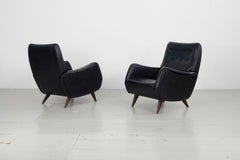 Set aus zwei italienischen Sesseln mit schwarzer Original-Lederpolsterung, 1950er Jahre
