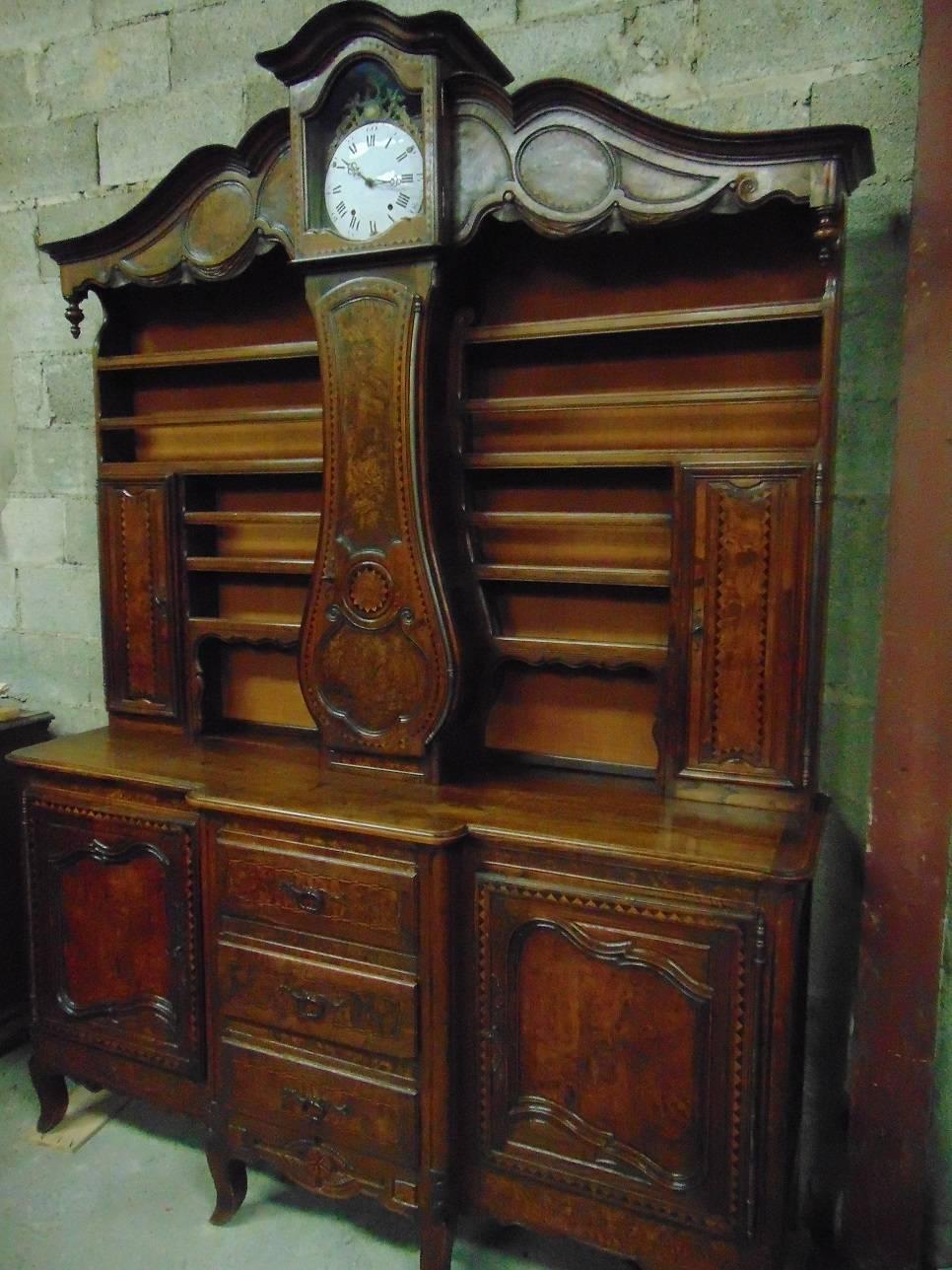 Rare French farmhouse buffet with Clock in the Louis XV Style, circa 1770 For Sale 3