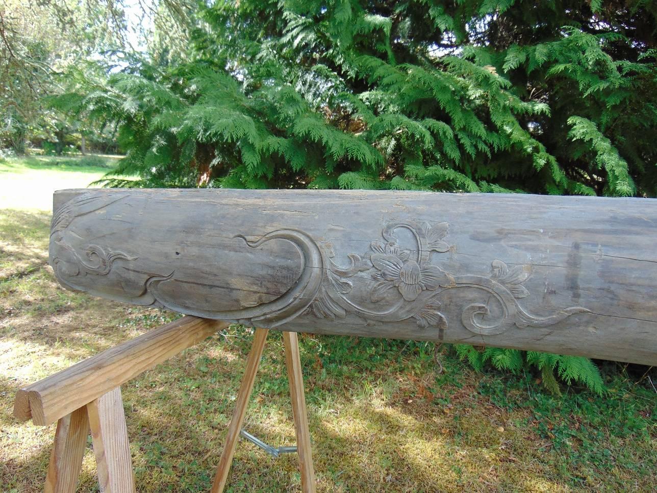 Early 19th Century Beam, Chinese Carved Temple, circa 1800 For Sale