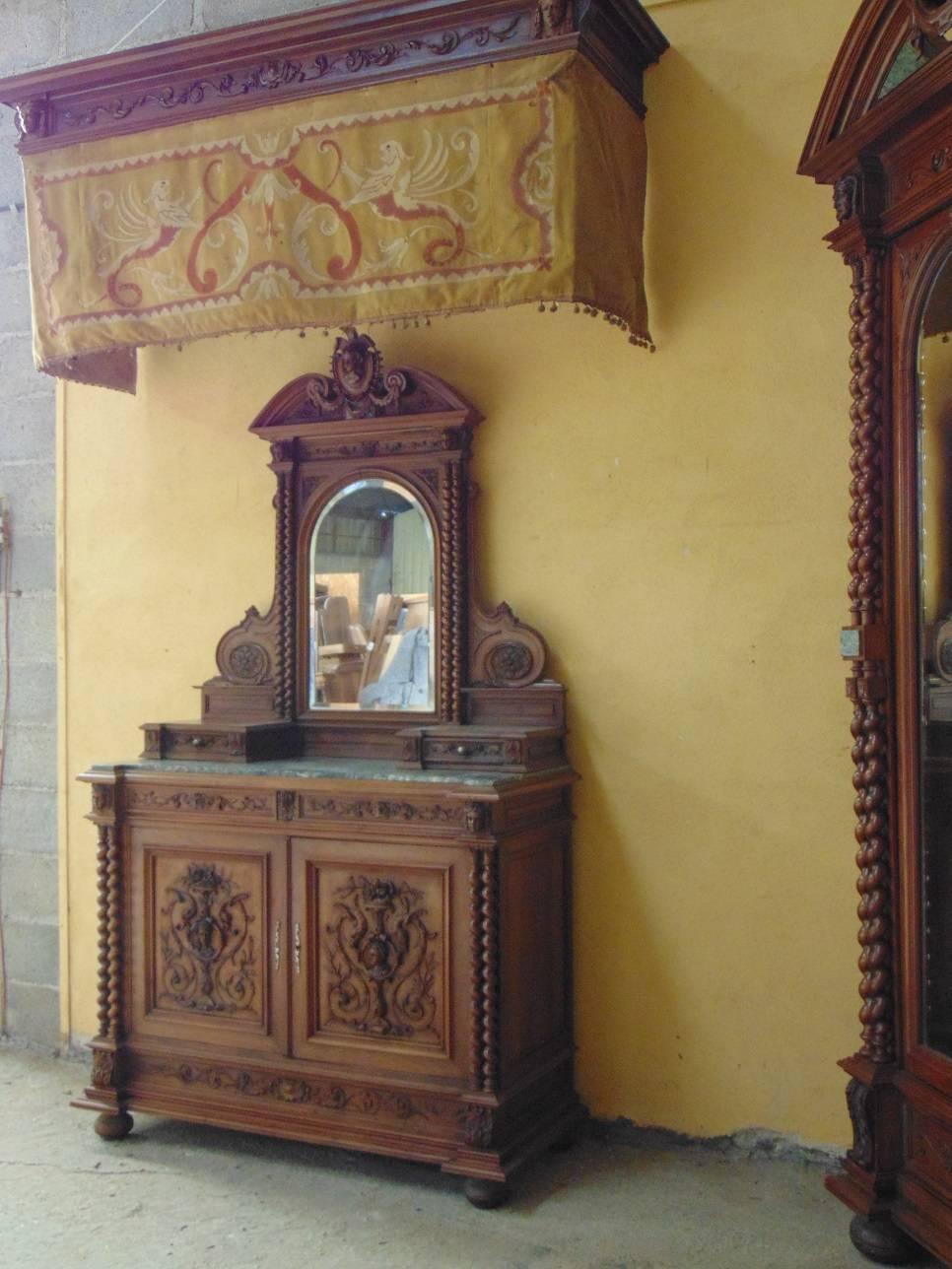 Renaissance Revival Bedroom Set, circa 1900 2