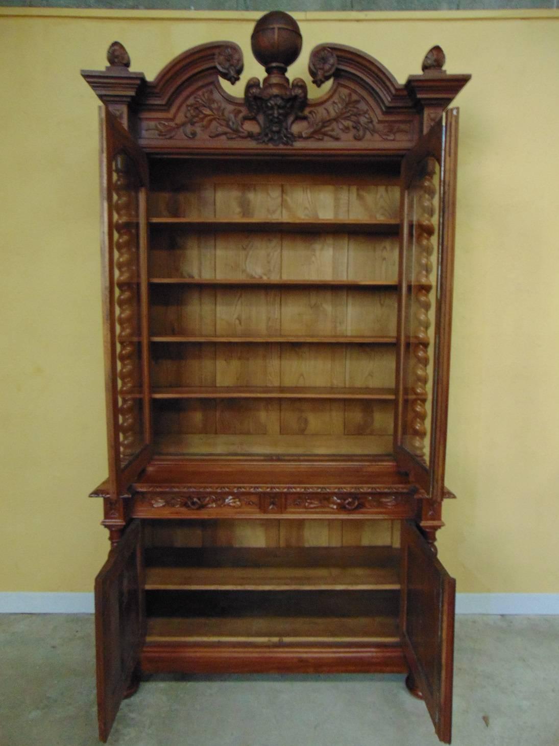 Bookcase Hand-Carved Style Louis XIII, circa 1880 (Louis XIII.)