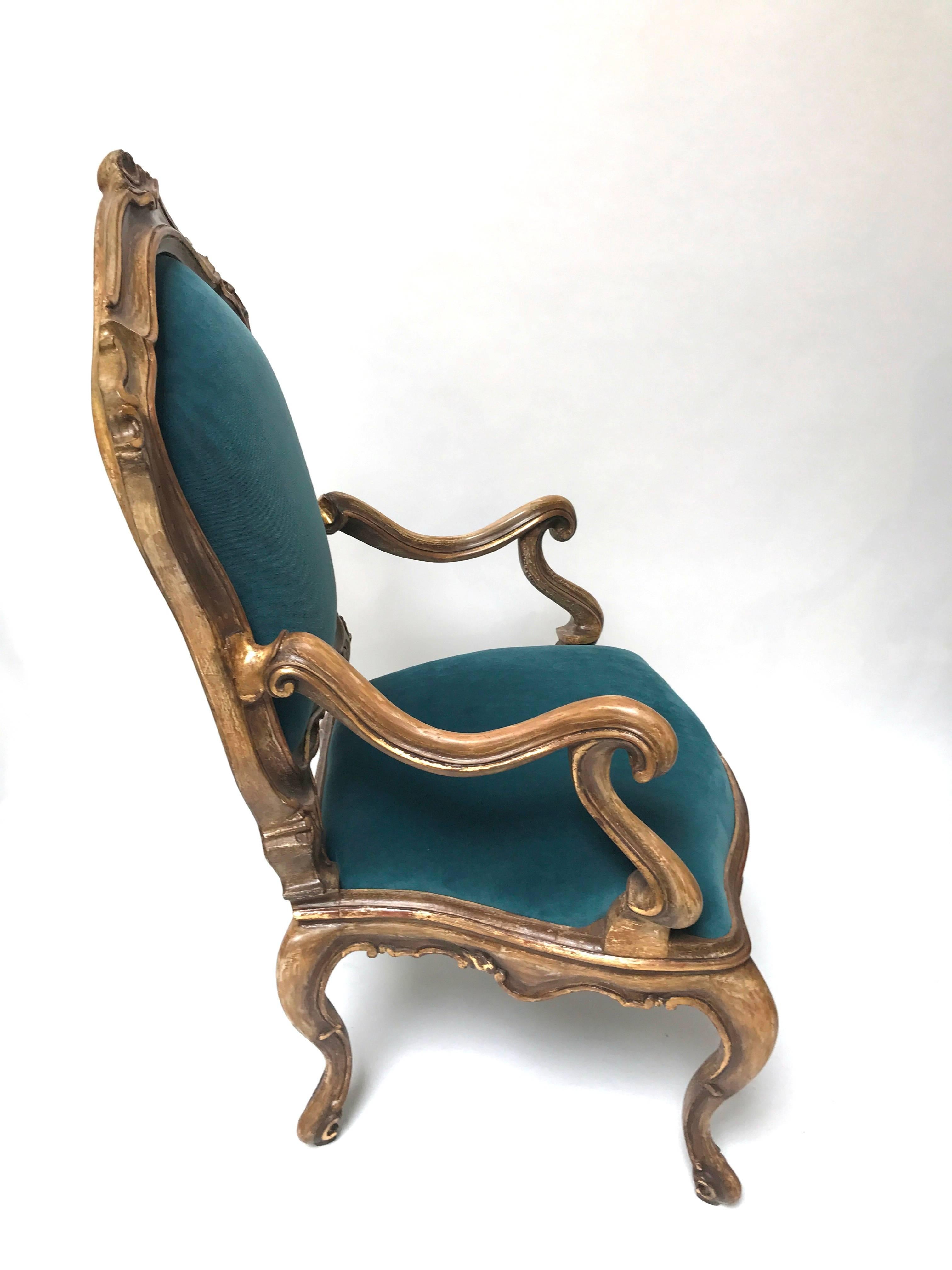 Louis XV Hand-Carved Custom Pair of Venetian Rubbed Gilt Armchairs For Sale