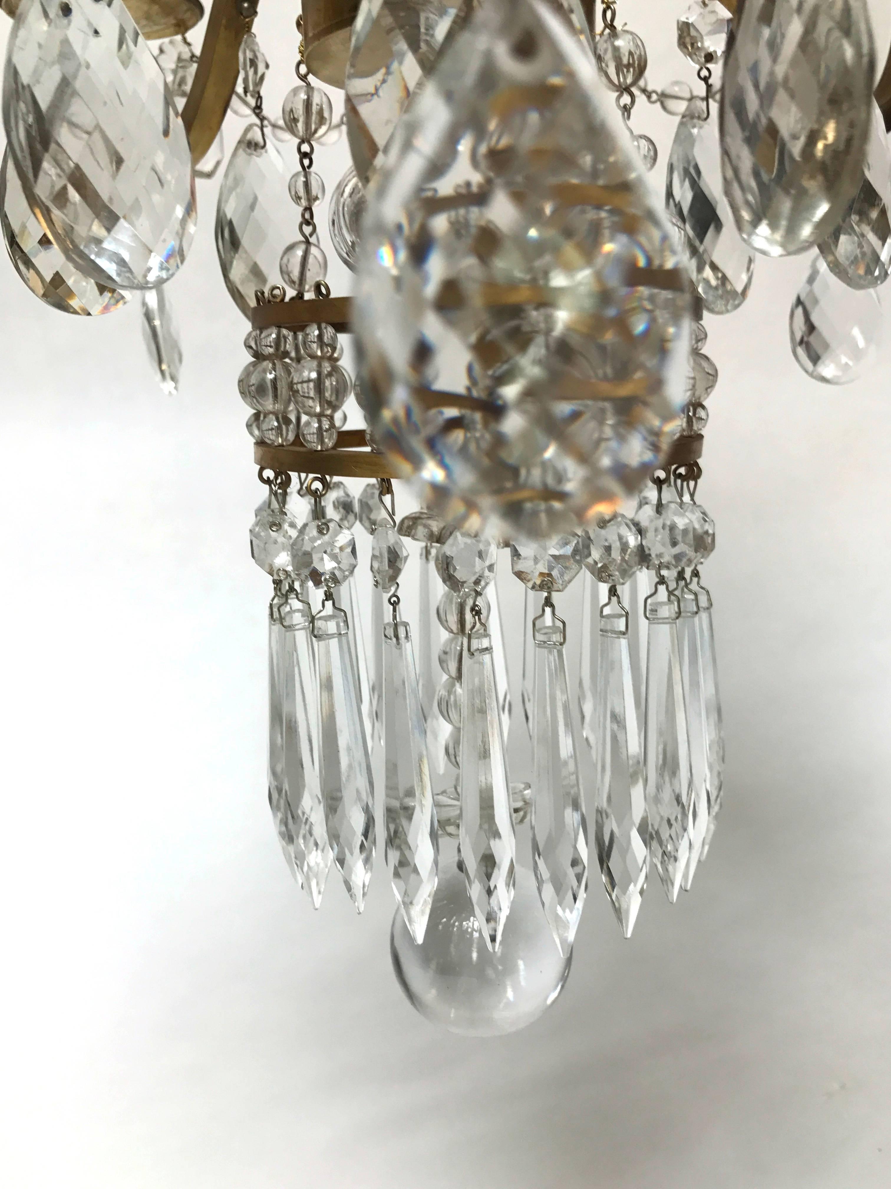 19th Century French Gilt Bronze and Crystal Tiered Chandelier For Sale 1