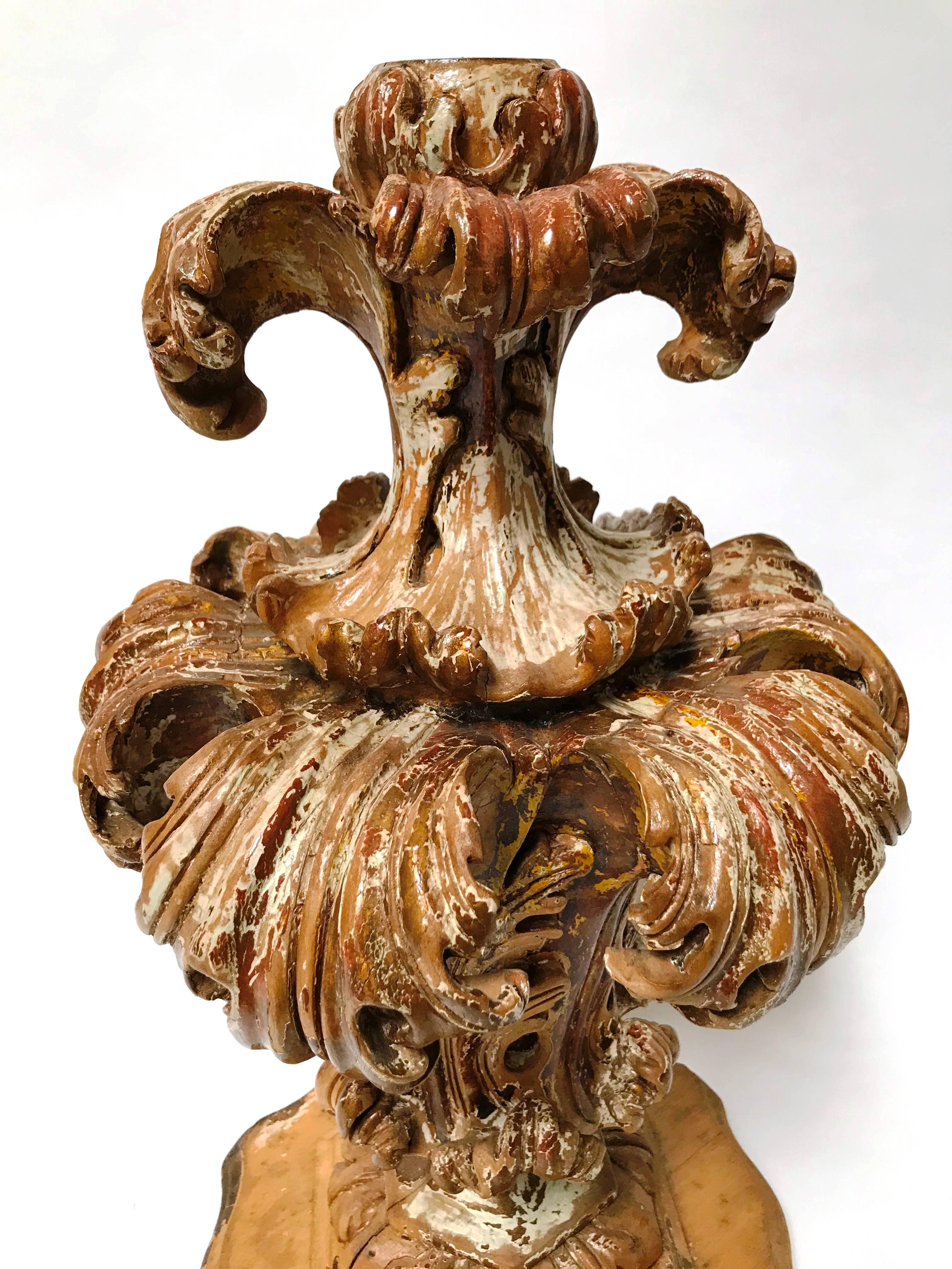 18th Century Large Italian Carved Wood Finial In Good Condition For Sale In Dallas, TX
