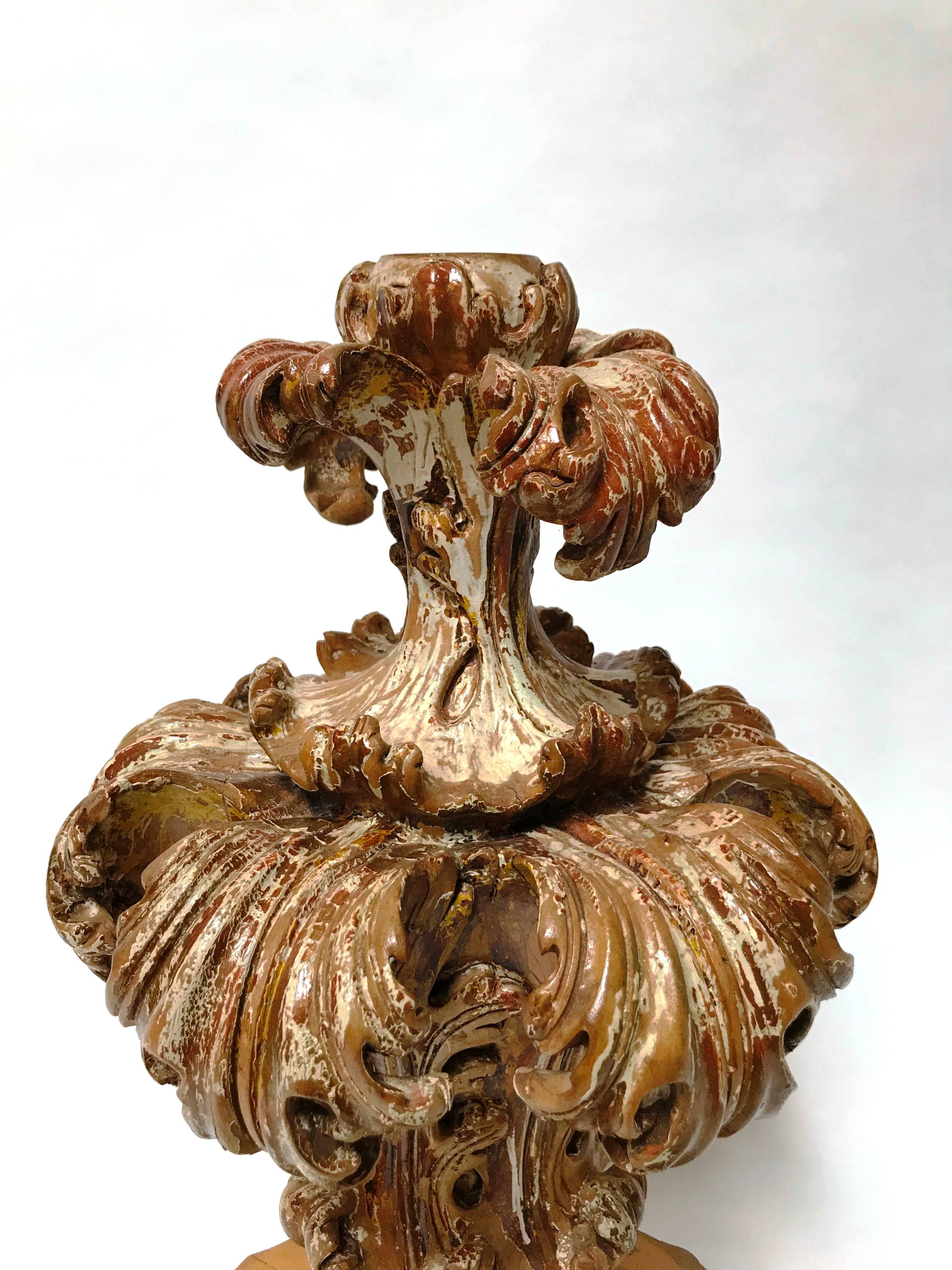 18th Century Large Italian Carved Wood Finial For Sale 1