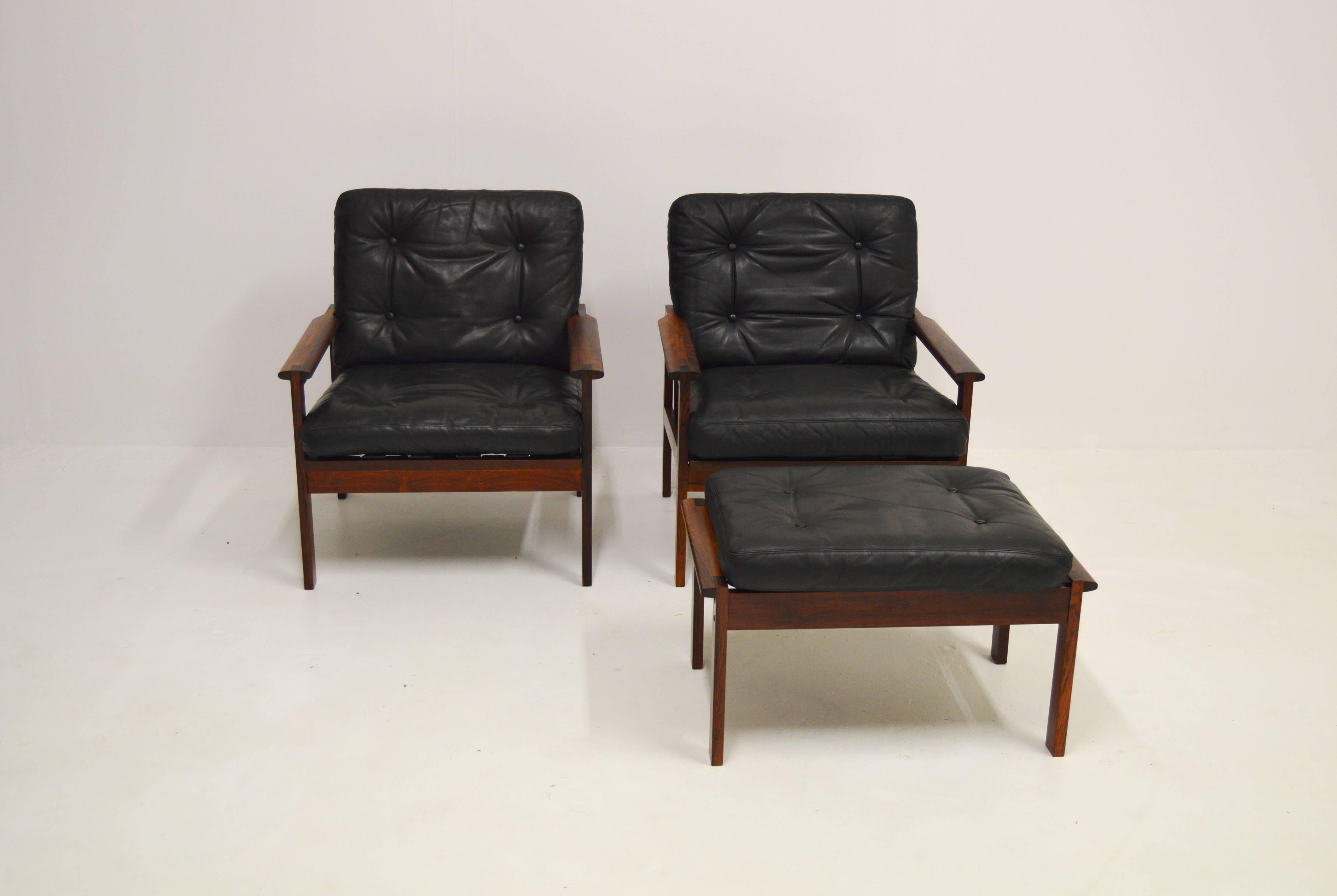 Scandinavian Modern Pair of Illum Wikkelsø Capella Easy Chairs and Stool in Rosewood and Leather
