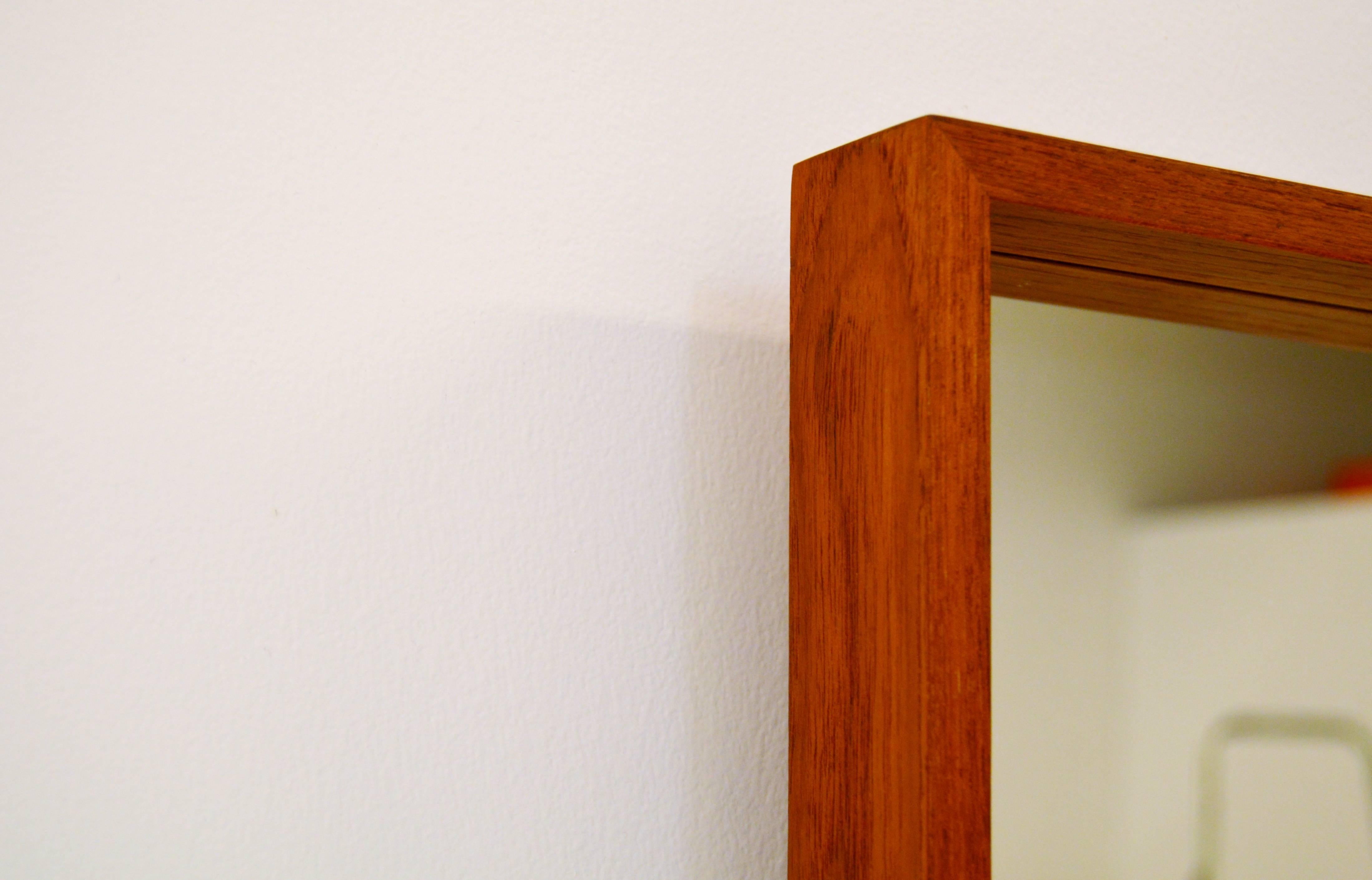 1960s Teak Crescent Table and Mirror from Glas & Trä in Sweden In Good Condition For Sale In Alvesta, SE