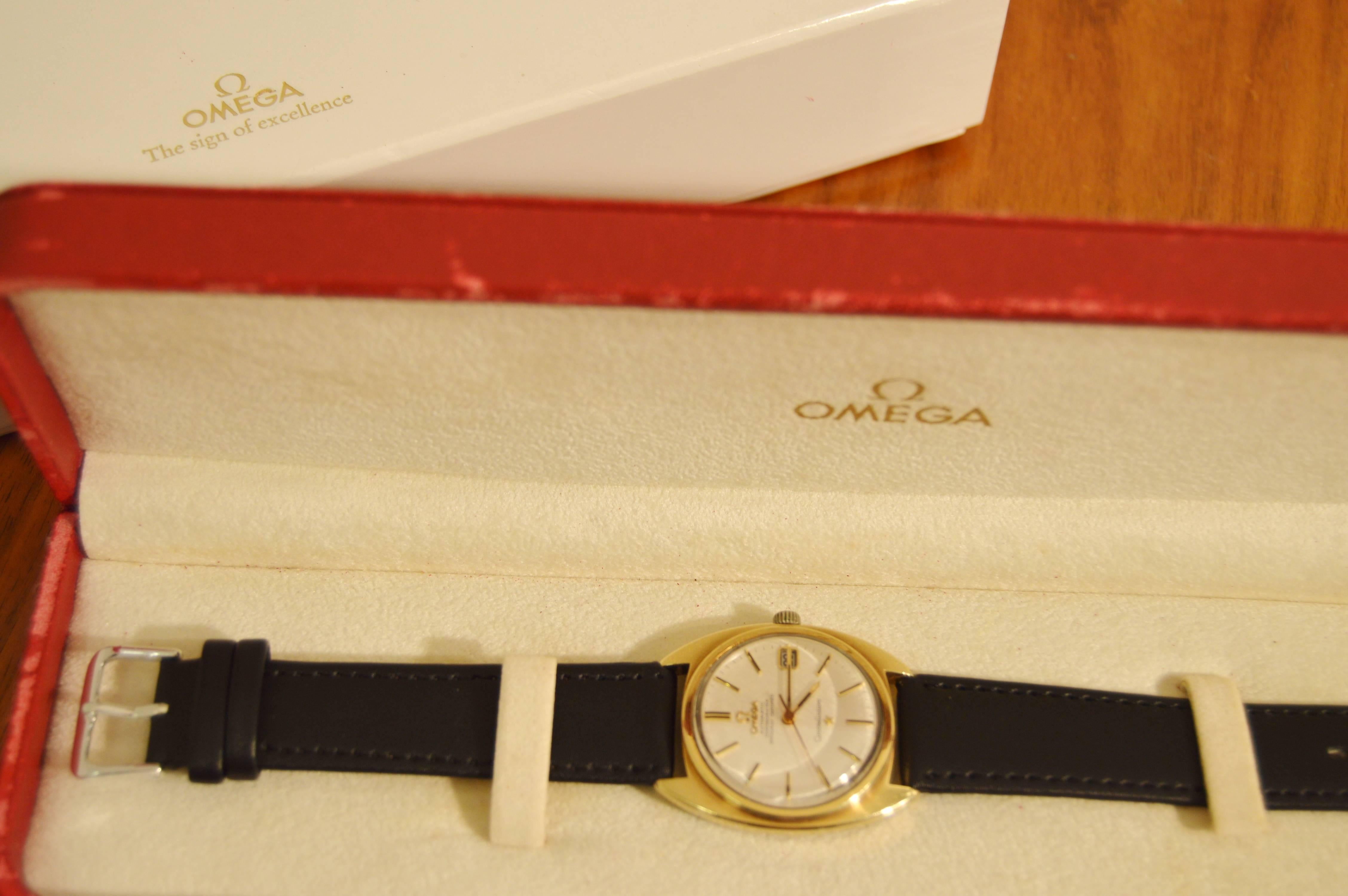 Late 20th Century Vintage Omega Constellation Automatic