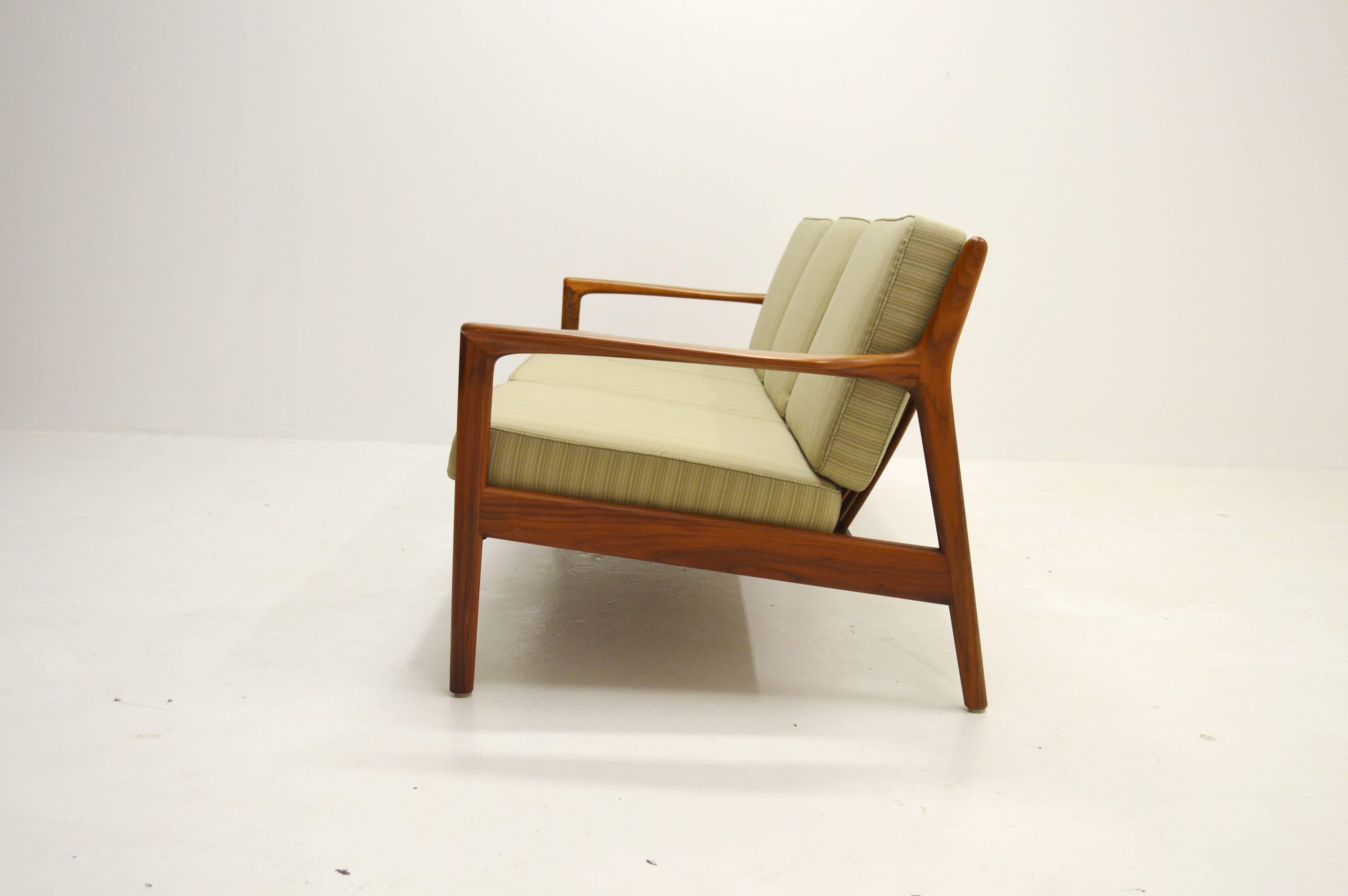 Mid-20th Century 1960s Folke Ohlsson USA 75 Sofa by DUX For Sale