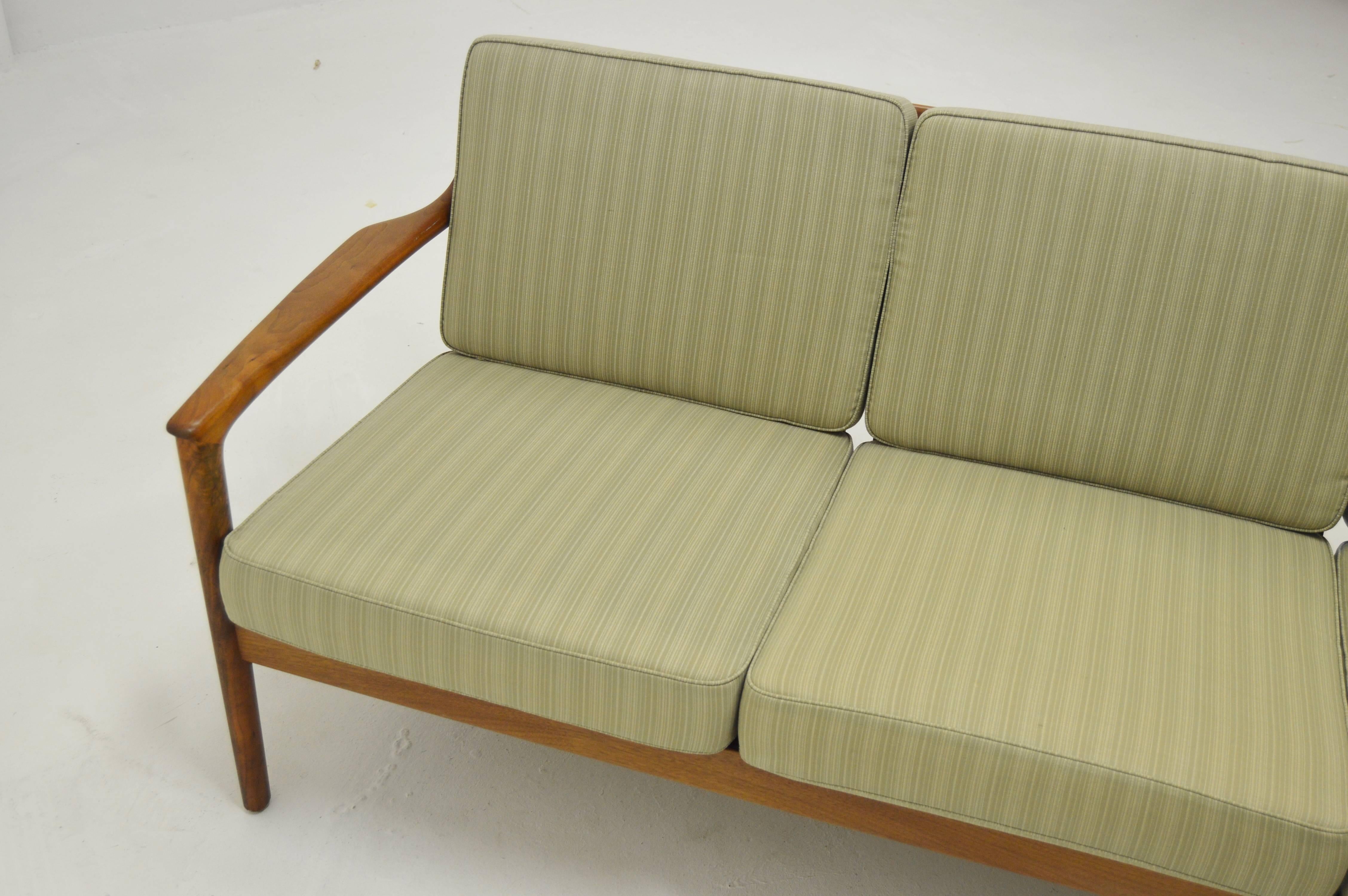 1960s Folke Ohlsson USA 75 Sofa by DUX For Sale 1