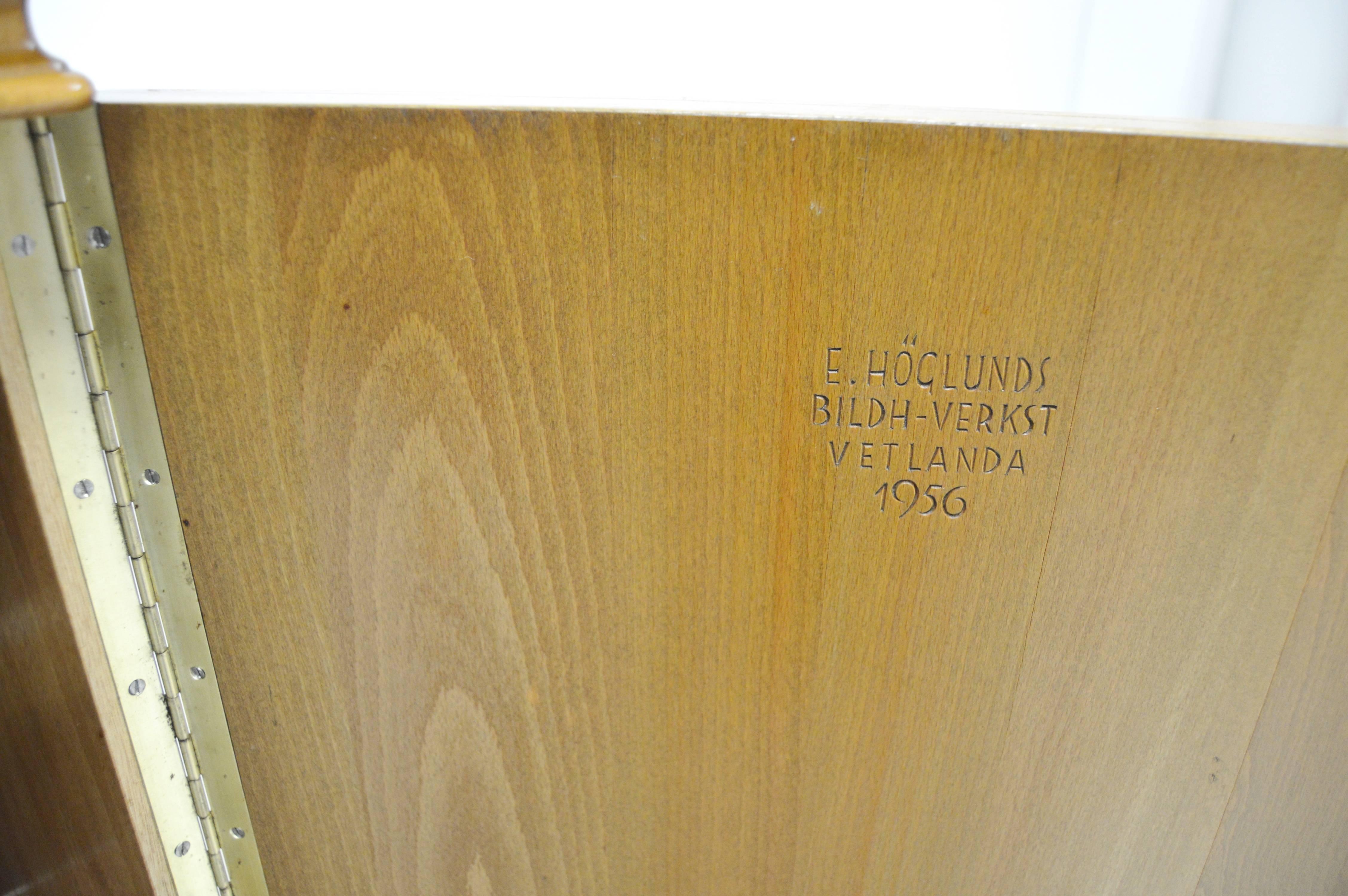 Carved Bar Cabinet with Mirror by Eugen Höglund Vetlanda For Sale 3