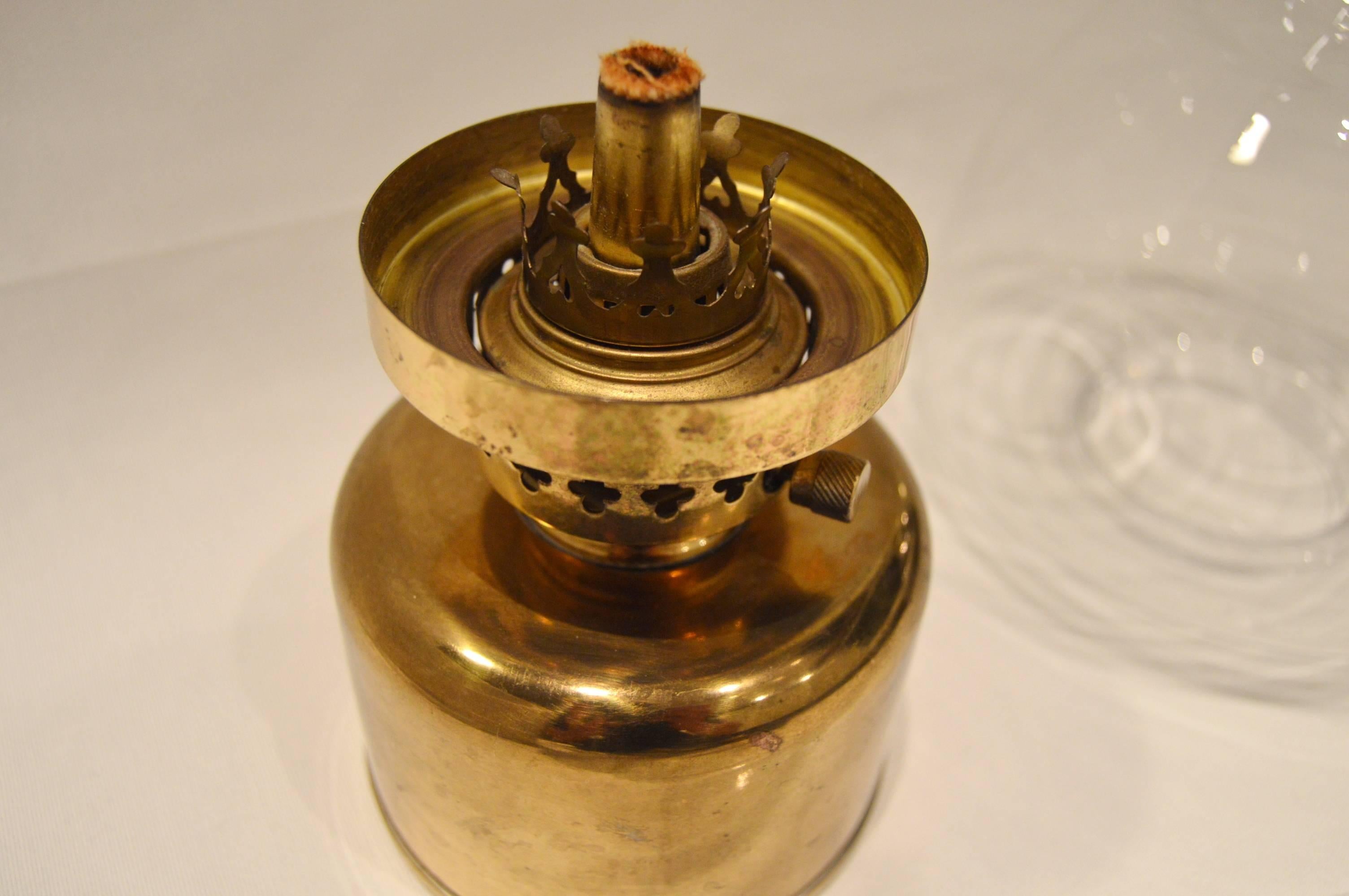 Brass and Glass Kerosene /Oil Lamp by Hans-Agne Jakobsson In Excellent Condition For Sale In Alvesta, SE