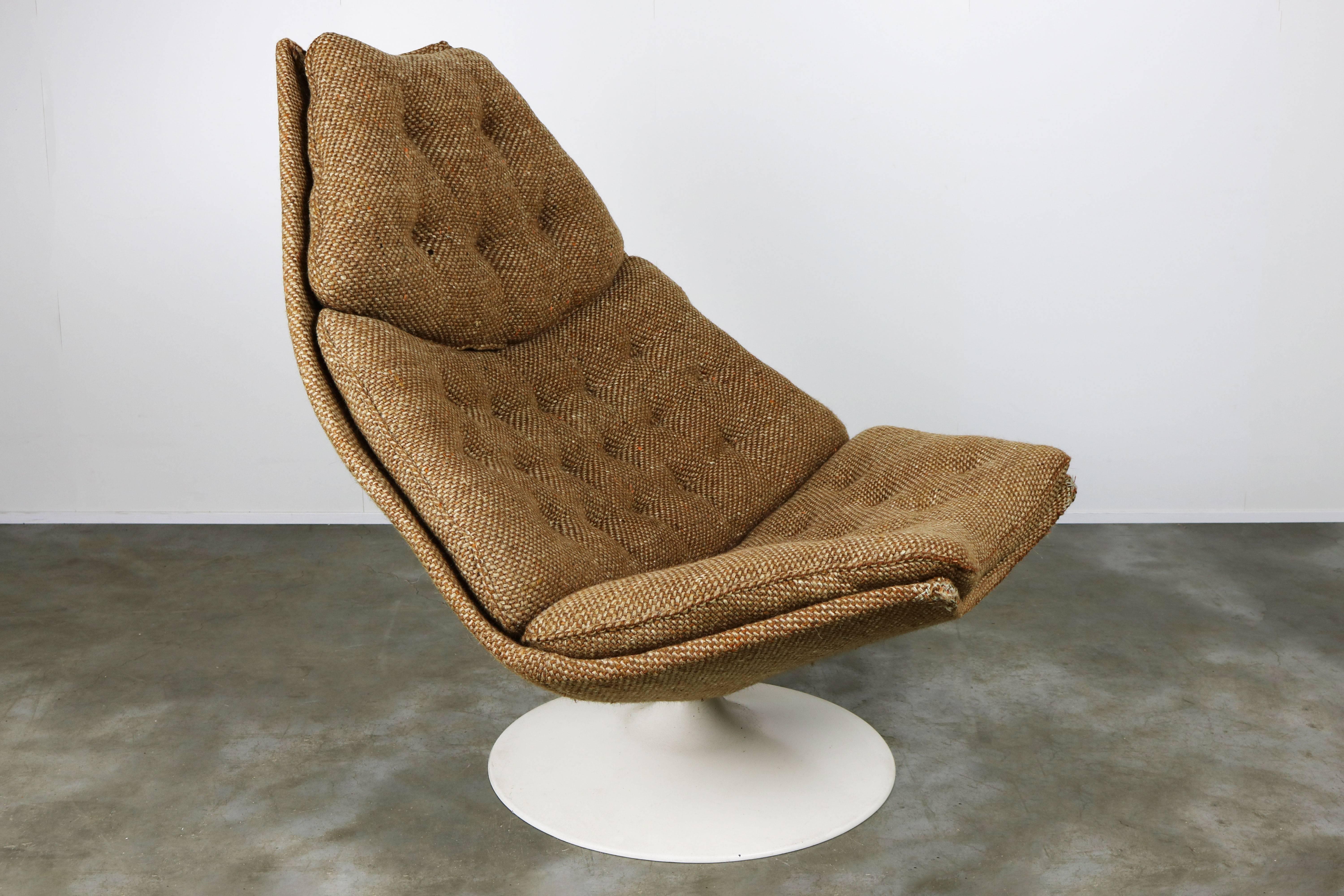 F588 Swivel Lounge Chair Geoffrey Harcourt for Artifort 1960 Brown White Beige In Good Condition In Ijzendijke, NL