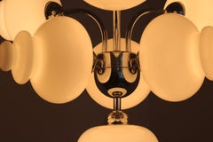 Lampadario in stile Mid-Century di S.A. Boulanger Chrome & Opaline, modello vintage del 1970