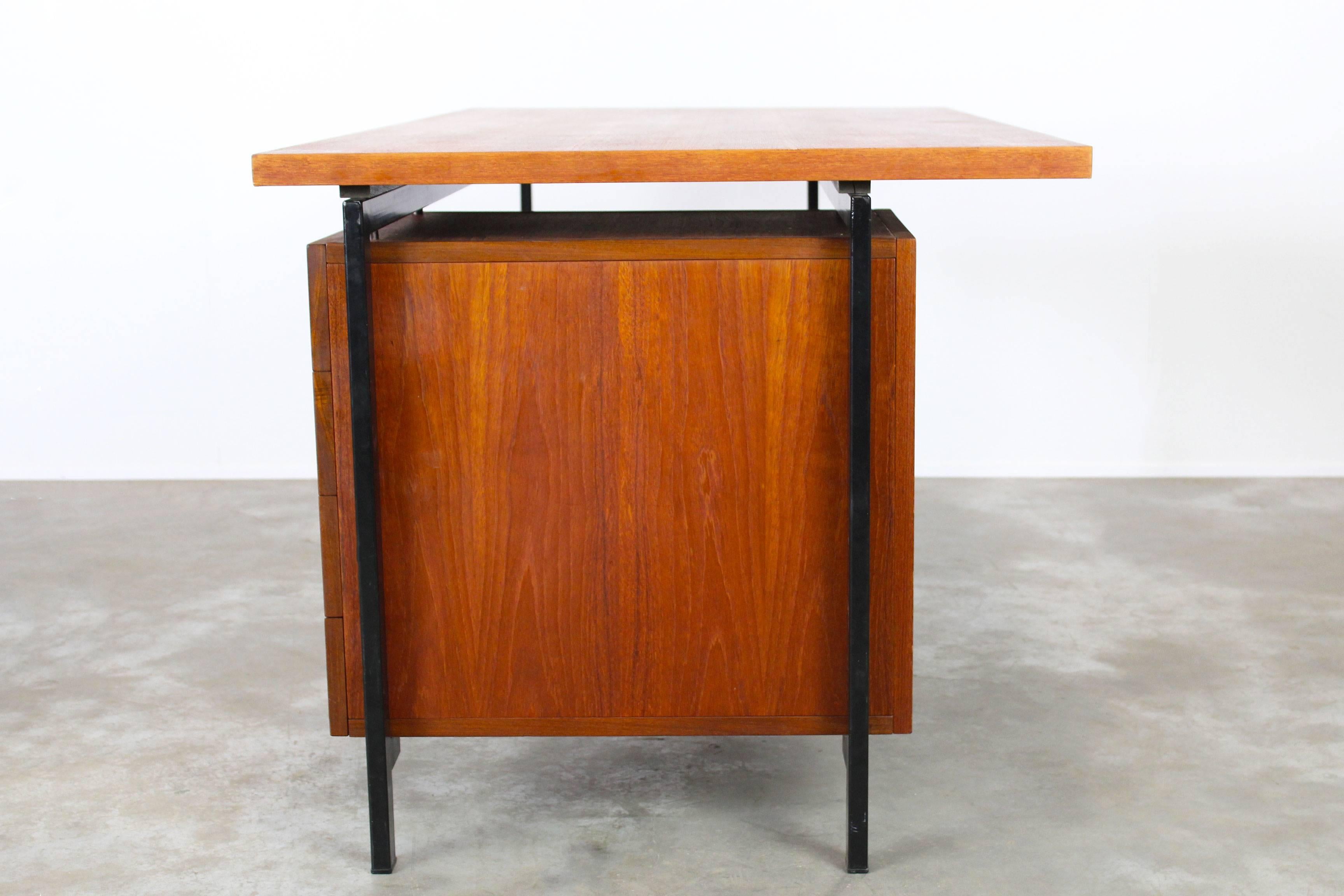 EU02 Japanese Series Free Standing Desk by Cees Braakman for Pastoe Black Teak In Good Condition In Ijzendijke, NL