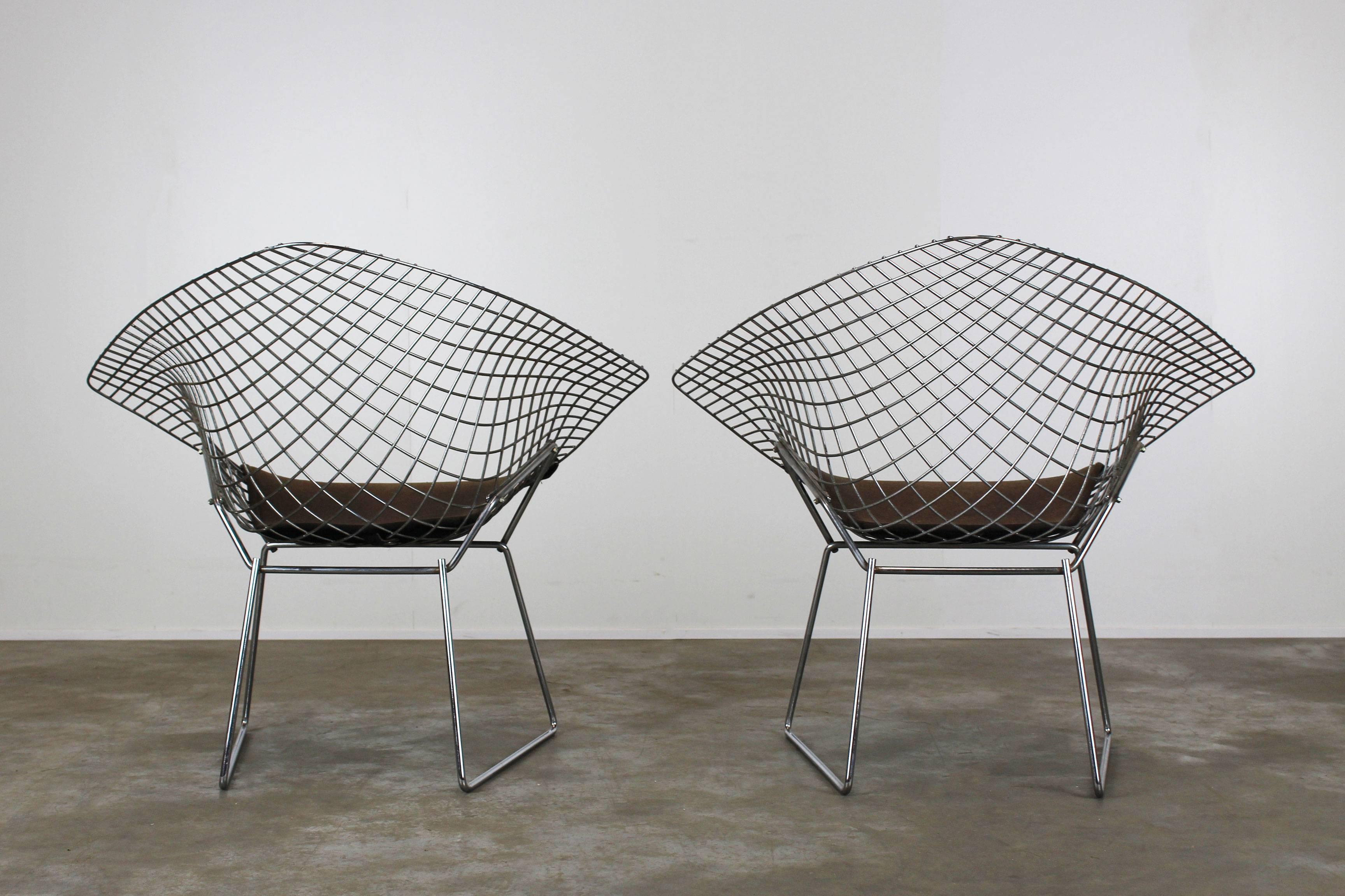 Dutch Set of Two Chrome Diamond Chairs by Harry Bertoia for Knoll, 1970, Grey