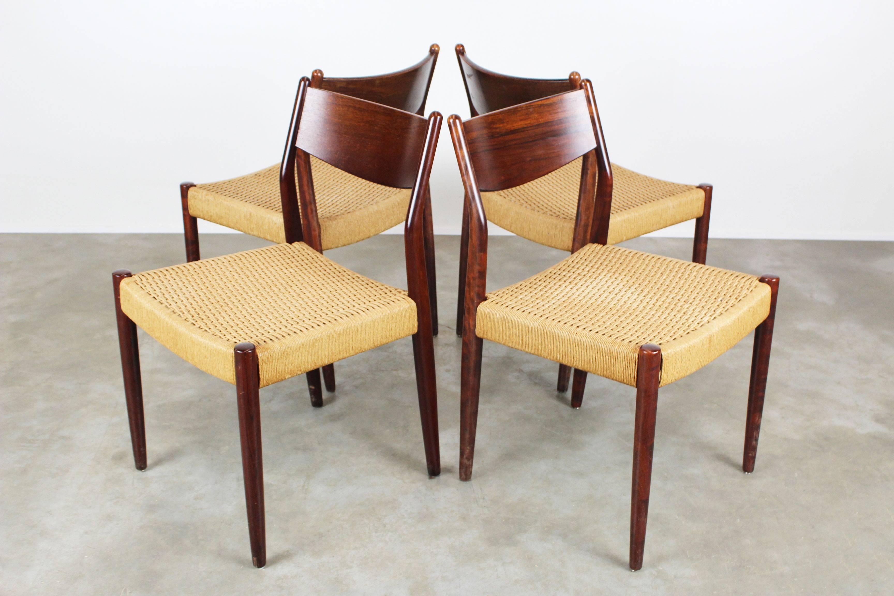 Set of Four Dutch Dining Chairs in Rosewood and Papercord by Pastoe Brown Beige 1