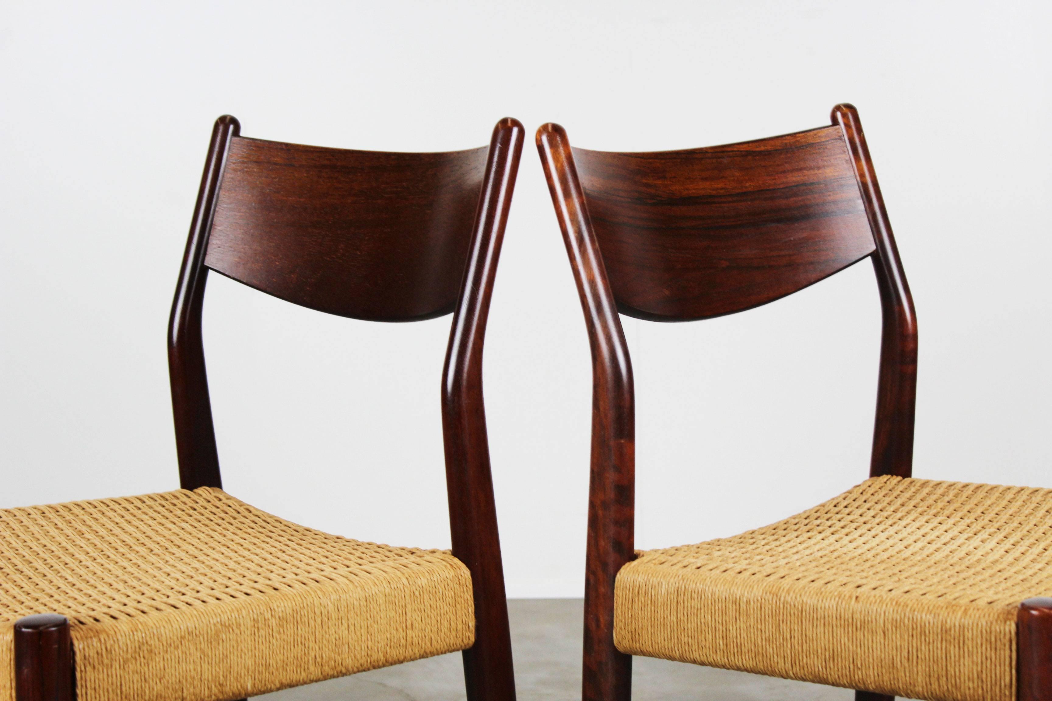 Set of Four Dutch Dining Chairs in Rosewood and Papercord by Pastoe Brown Beige 2