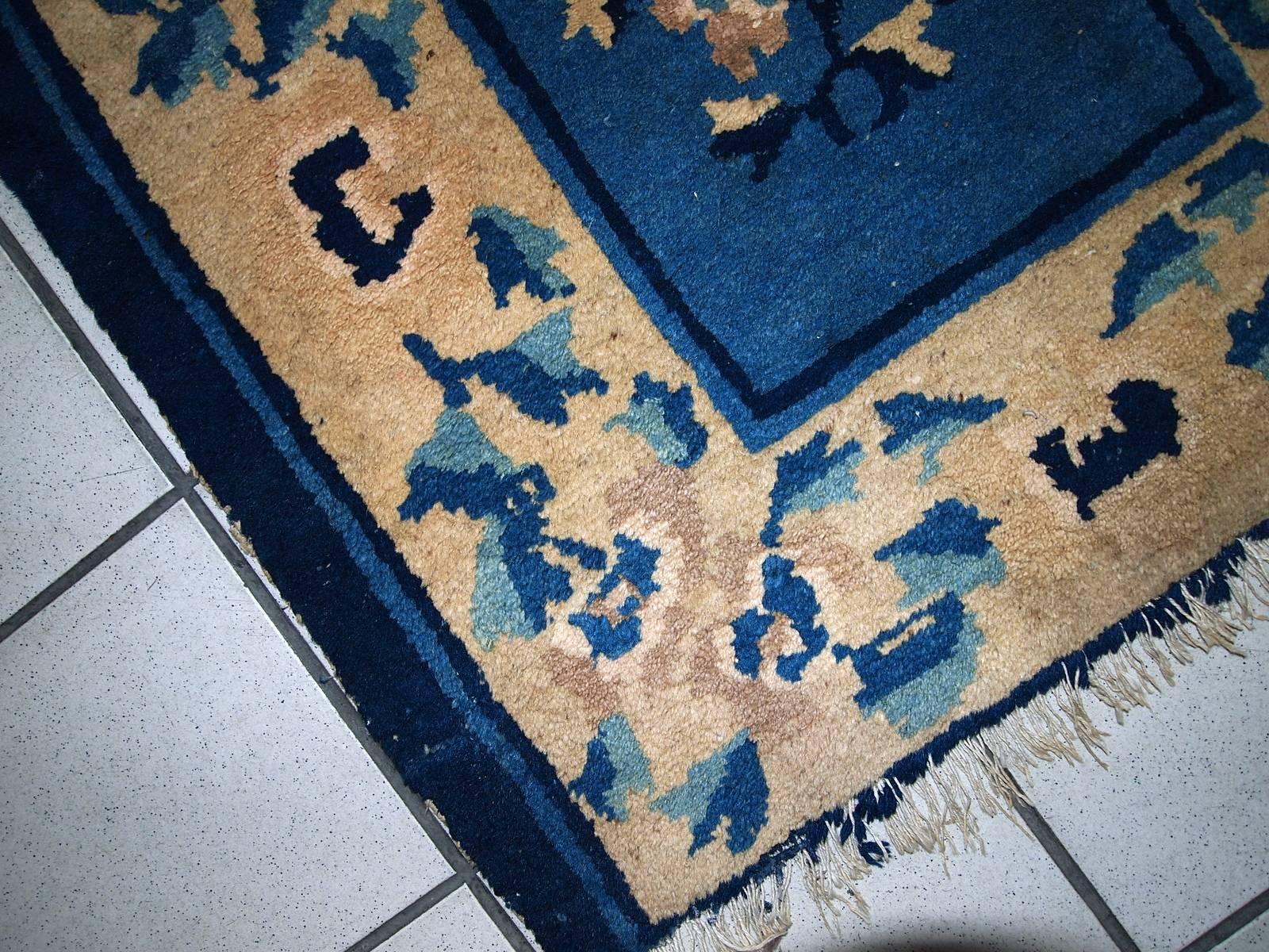 Handgefertigter antiker chinesischer Peking-Teppich, 1900er Jahre 1C43 im Zustand „Starke Gebrauchsspuren“ im Angebot in Bordeaux, FR