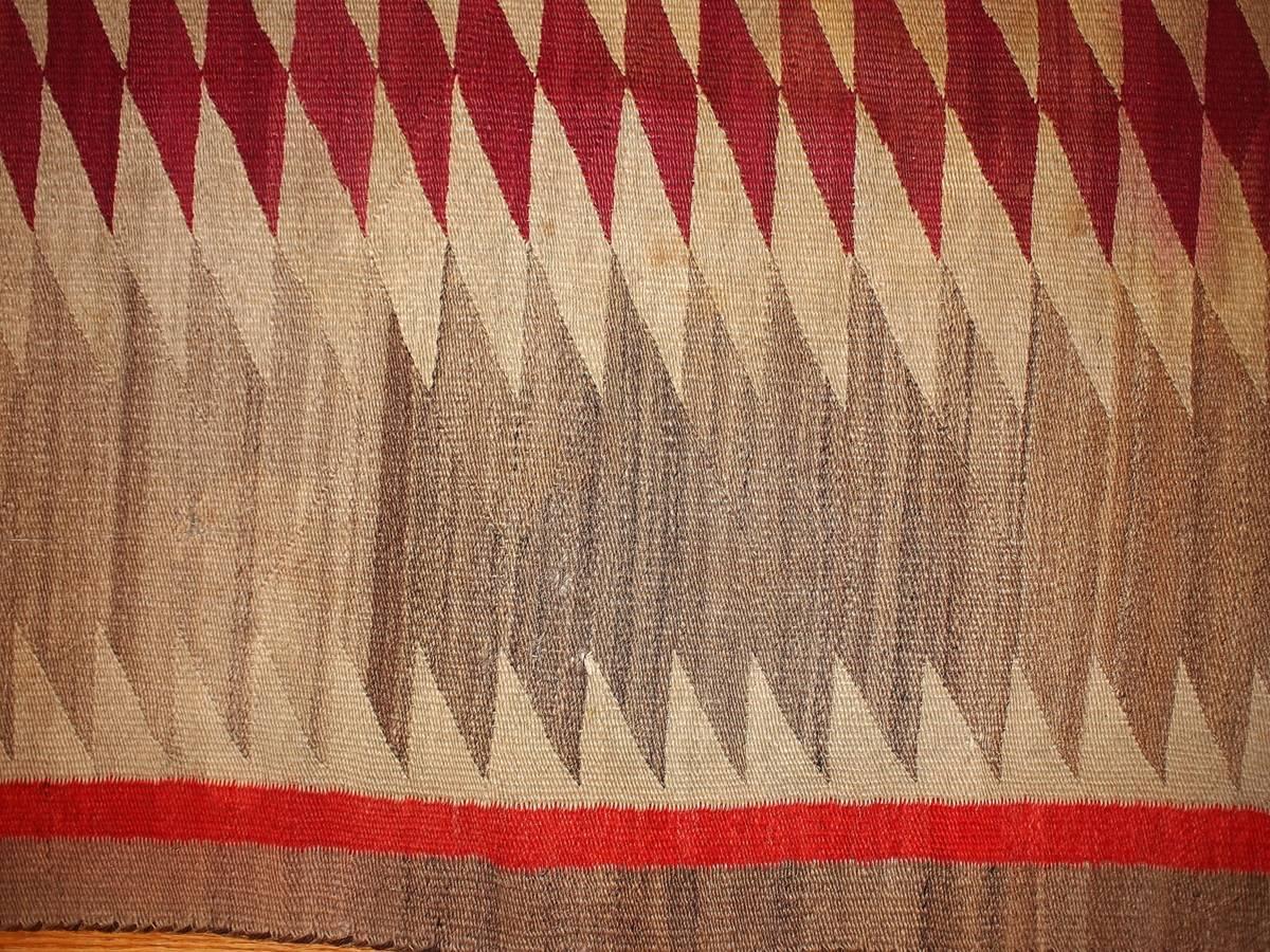 Handmade Antique Native-American Navajo Rug, 1900s, 1B63 1