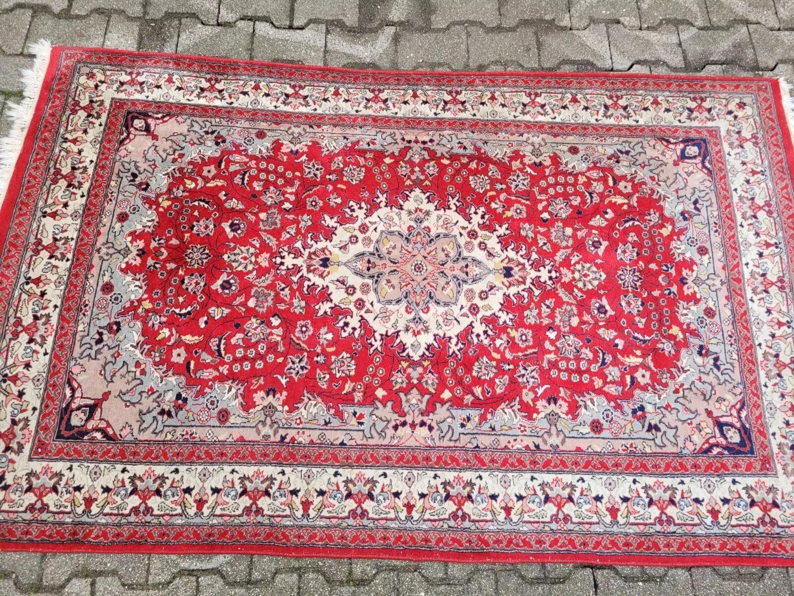 Metà XX secolo Tappeto Sarouk persiano vintage fatto a mano 4' x 6.4' (123cm x 194cm) anni '60 - 2K13 in vendita