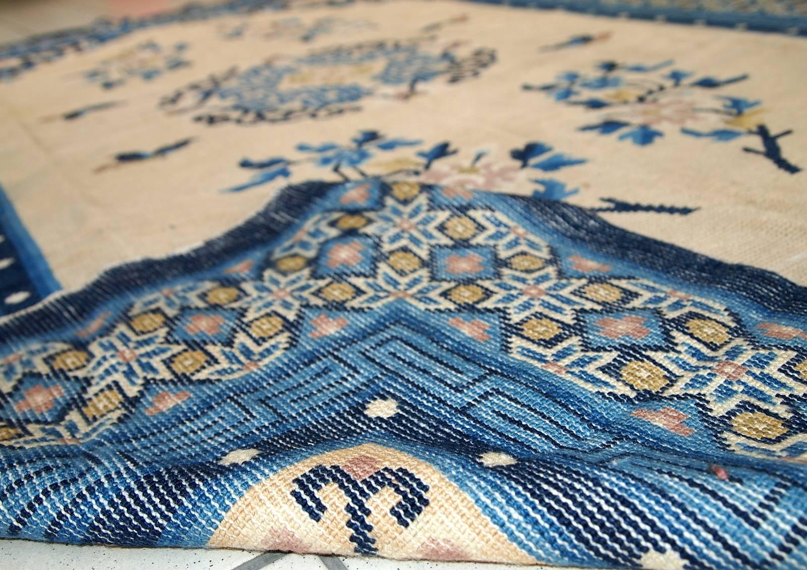 Handgefertigter antiker chinesischer Pekinger Teppich im Used-Look, 1880er Jahre, 1C275 im Angebot 3