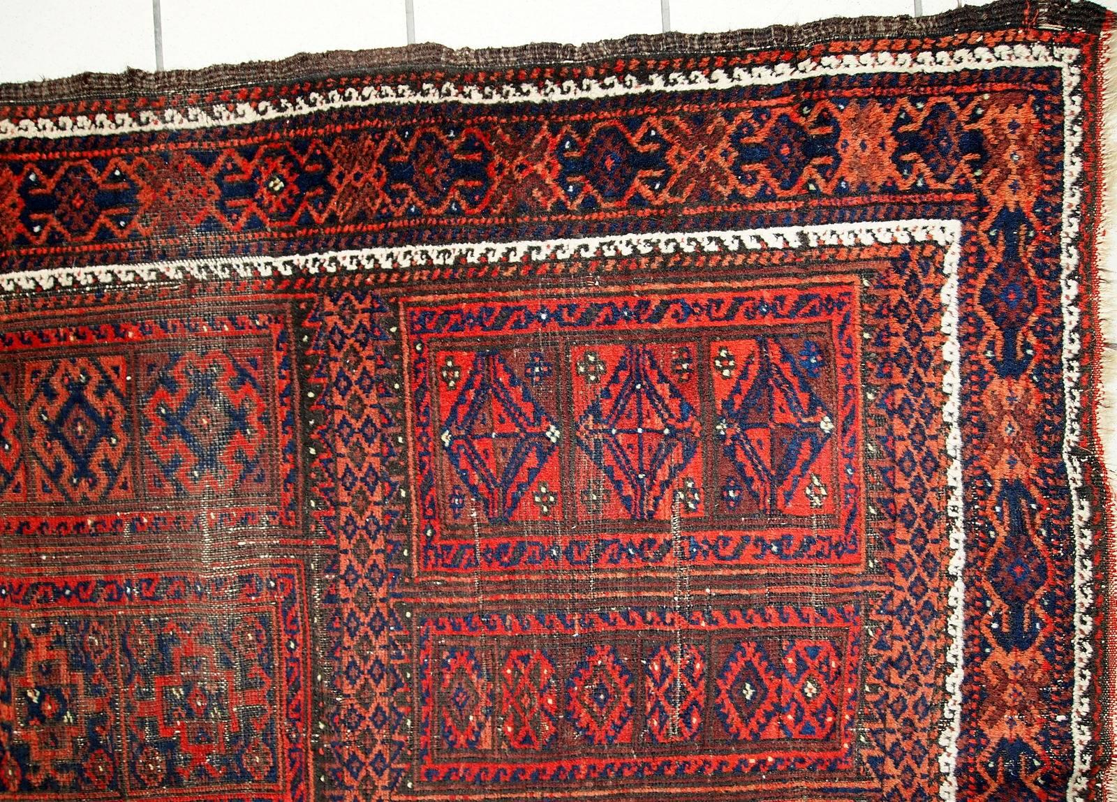 Handmade Antique Afghan Baluch Rug, 1900s In Fair Condition In Bordeaux, FR