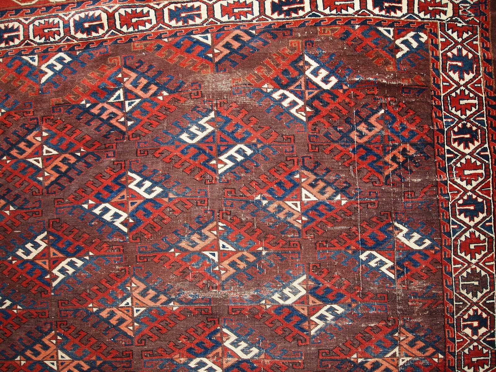 Handmade Antique Turkmen Yomud Rug, 1880s, 1C310 In Fair Condition For Sale In Bordeaux, FR