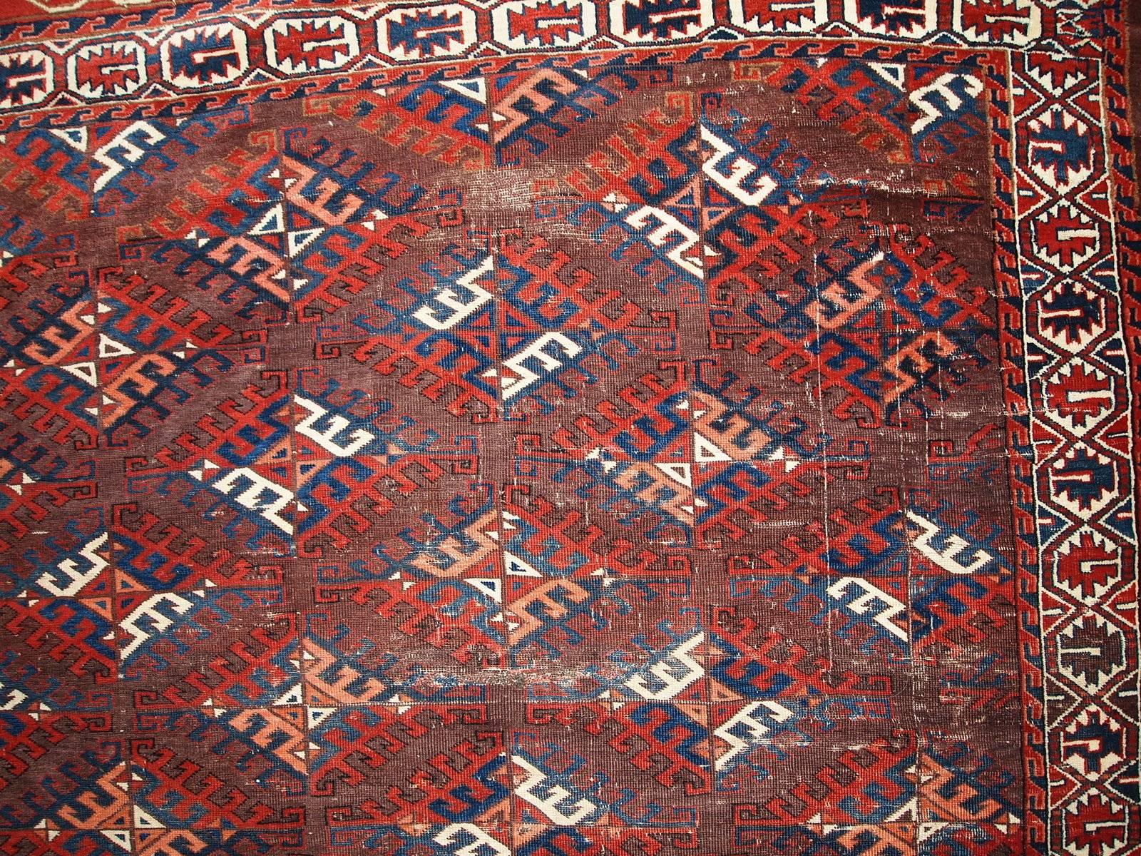 Handmade Antique Turkmen Yomud Rug, 1880s, 1C310 In Fair Condition In Bordeaux, FR