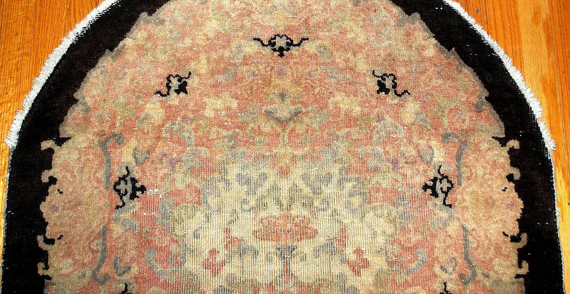 Handmade Antique Art Deco Chinese Rug, 1920s, 1B411 In Fair Condition For Sale In Bordeaux, FR
