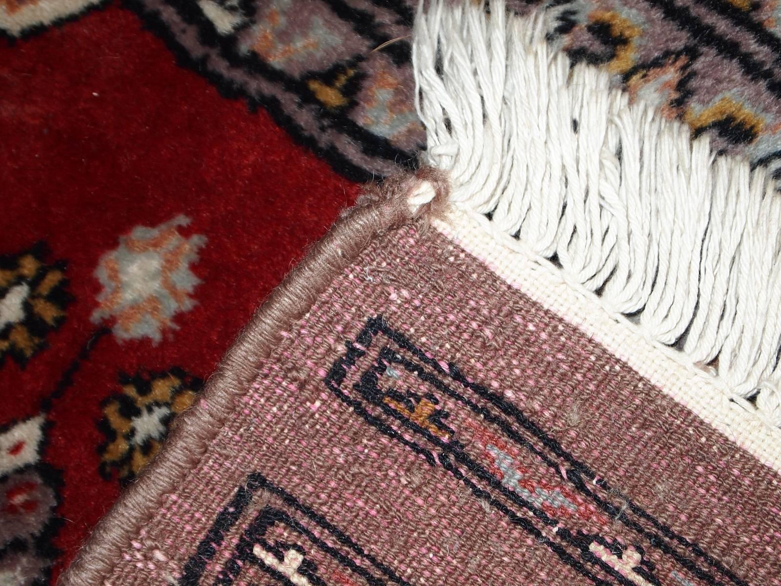 Handmade Vintage Uzbek Bukhara Rug, 1970s, 1C320 For Sale 2