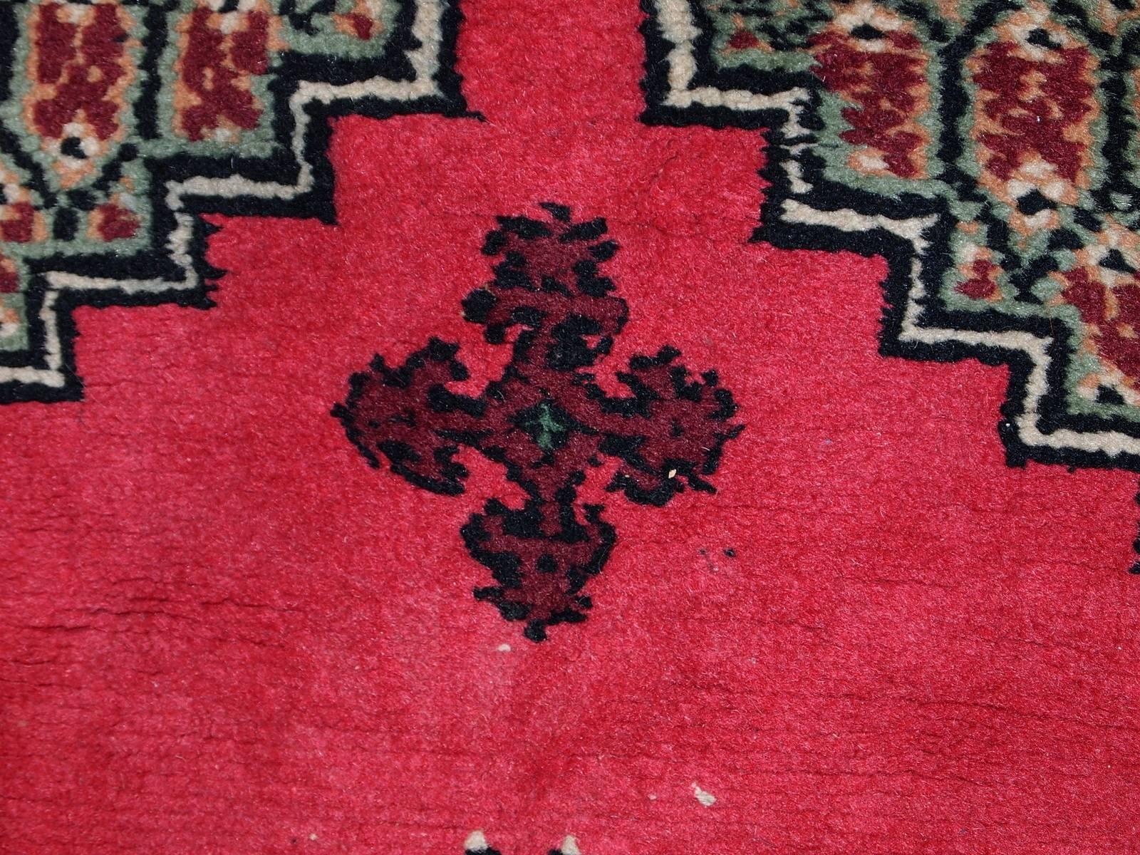 Handgefertigter algerischer Berberteppich im Vintage-Stil, 1970er Jahre, 1C404 im Zustand „Gut“ im Angebot in Bordeaux, FR