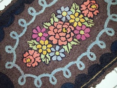 Handmade Antique American Oval Hooked Rug, 1920s, 1C411