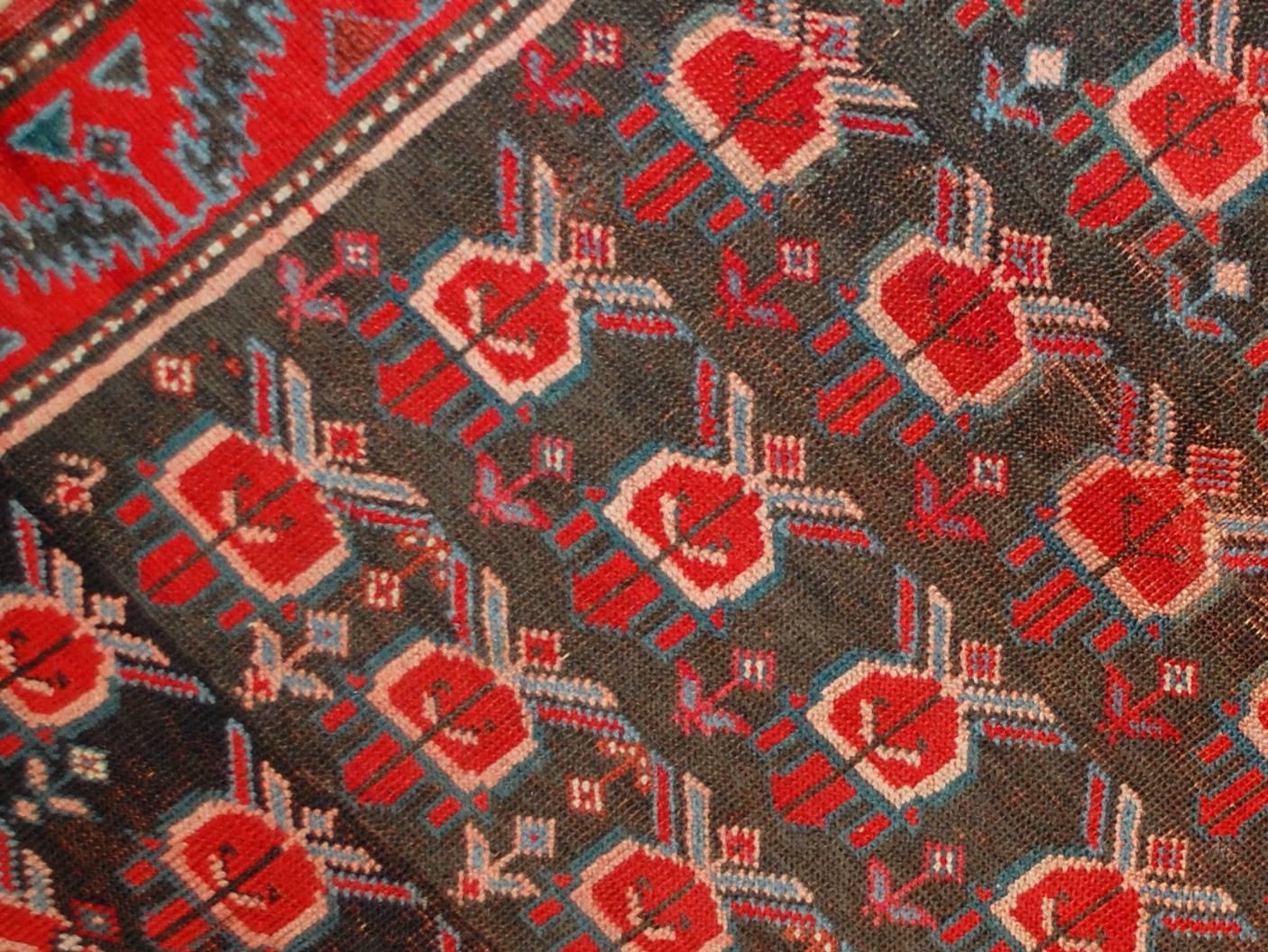 Handmade Antique Caucasian Karabagh Rug, 1890s, 1B476 In Fair Condition For Sale In Bordeaux, FR