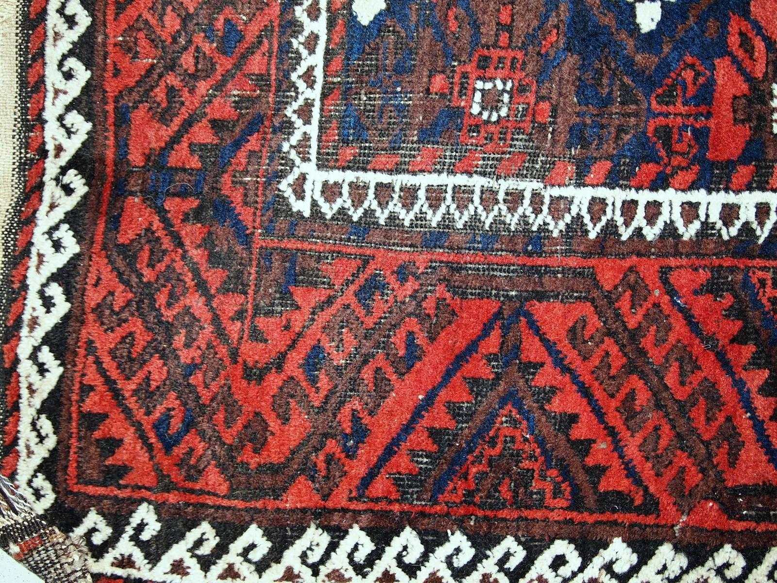 Handmade Antique Afghan Baluch Rug, 1920s, 1C489 2