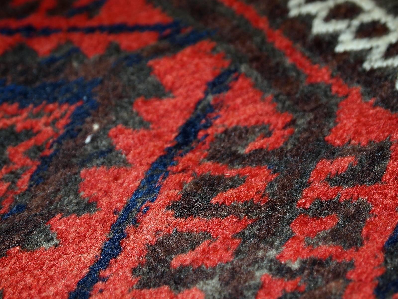 Handmade Antique Afghan Baluch Rug, 1920s, 1C489 4