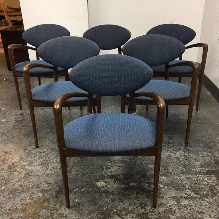 Design Plus Gallery has a set of six Karina guest chairs by HBF. Inspired by the mid-20th century designs of modern Danish icons, Glyn Peter Machin has created the Karina guest chair. Beautiful organic forms combined with superior craftsmanship