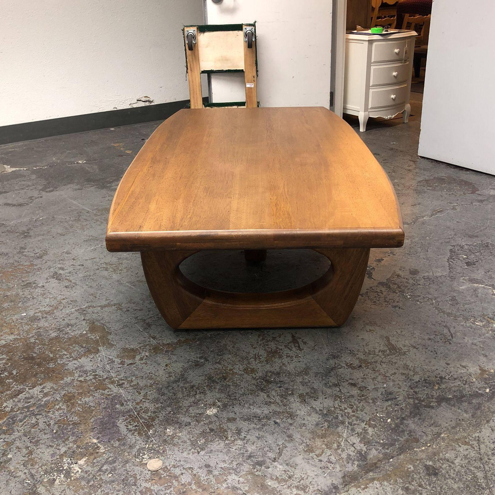 New Douglas Coffee Table by Nior In Good Condition In San Francisco, CA