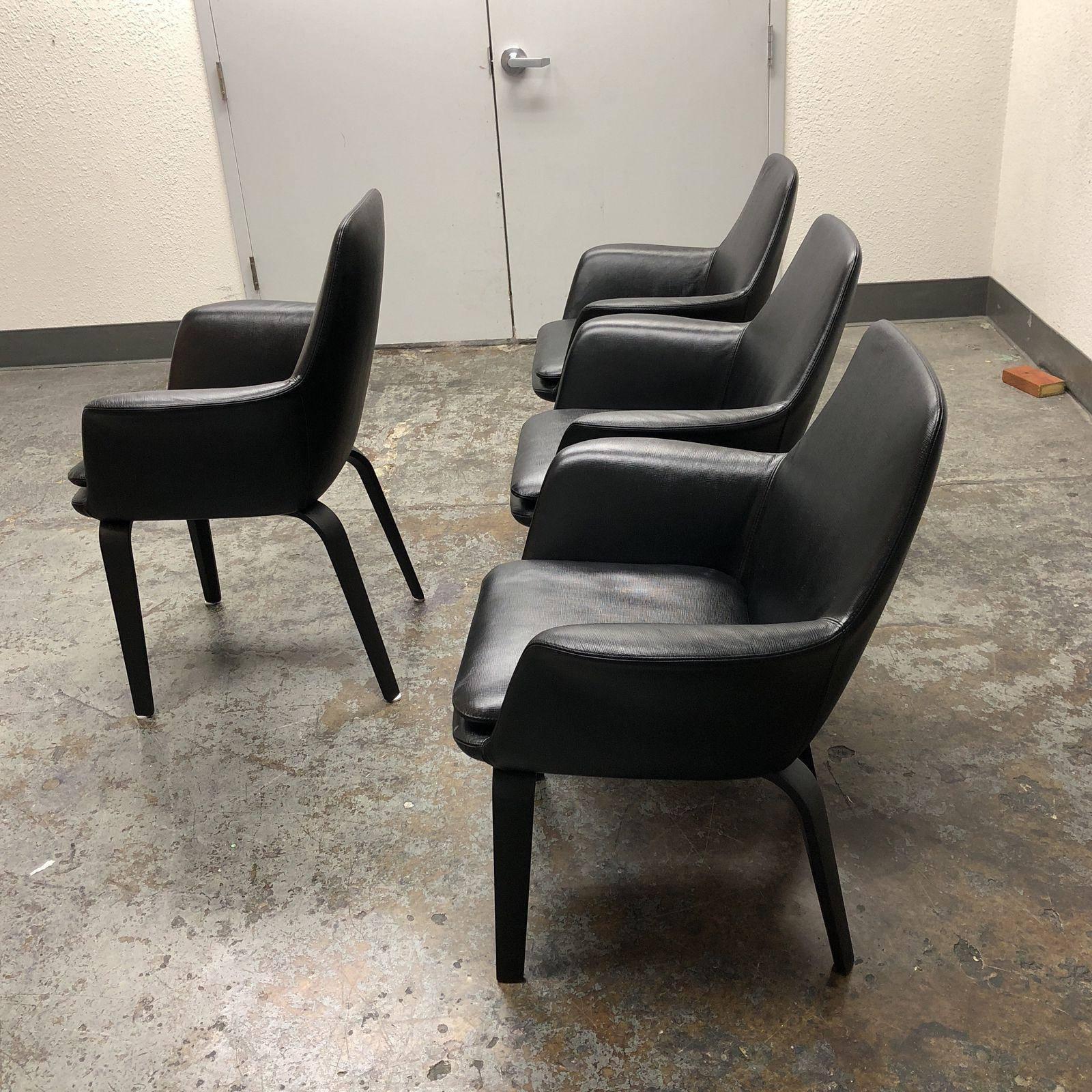 Modern Minotti Set of Four York Lounge Leather Armchairs