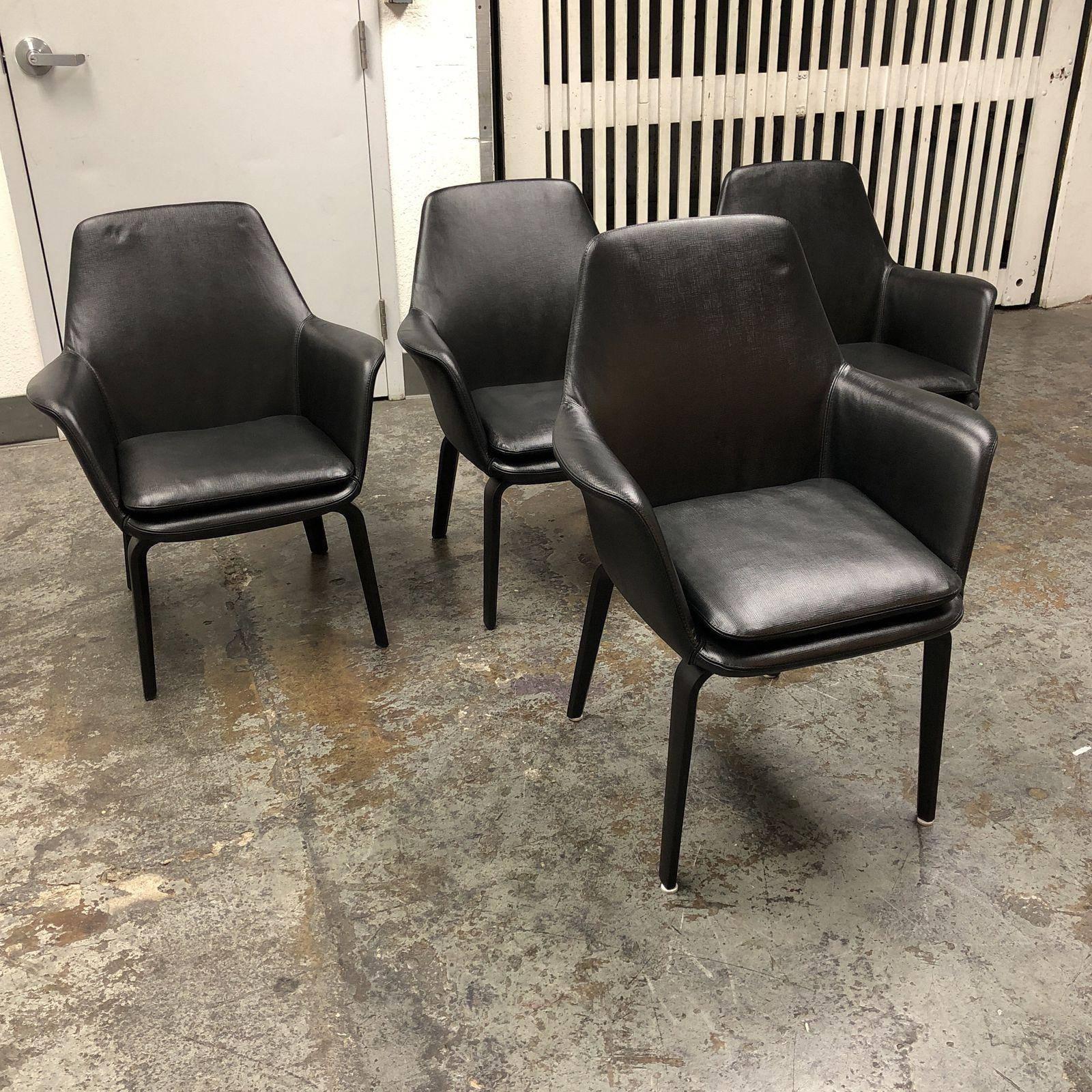 Minotti Set of Four York Lounge Leather Armchairs 1