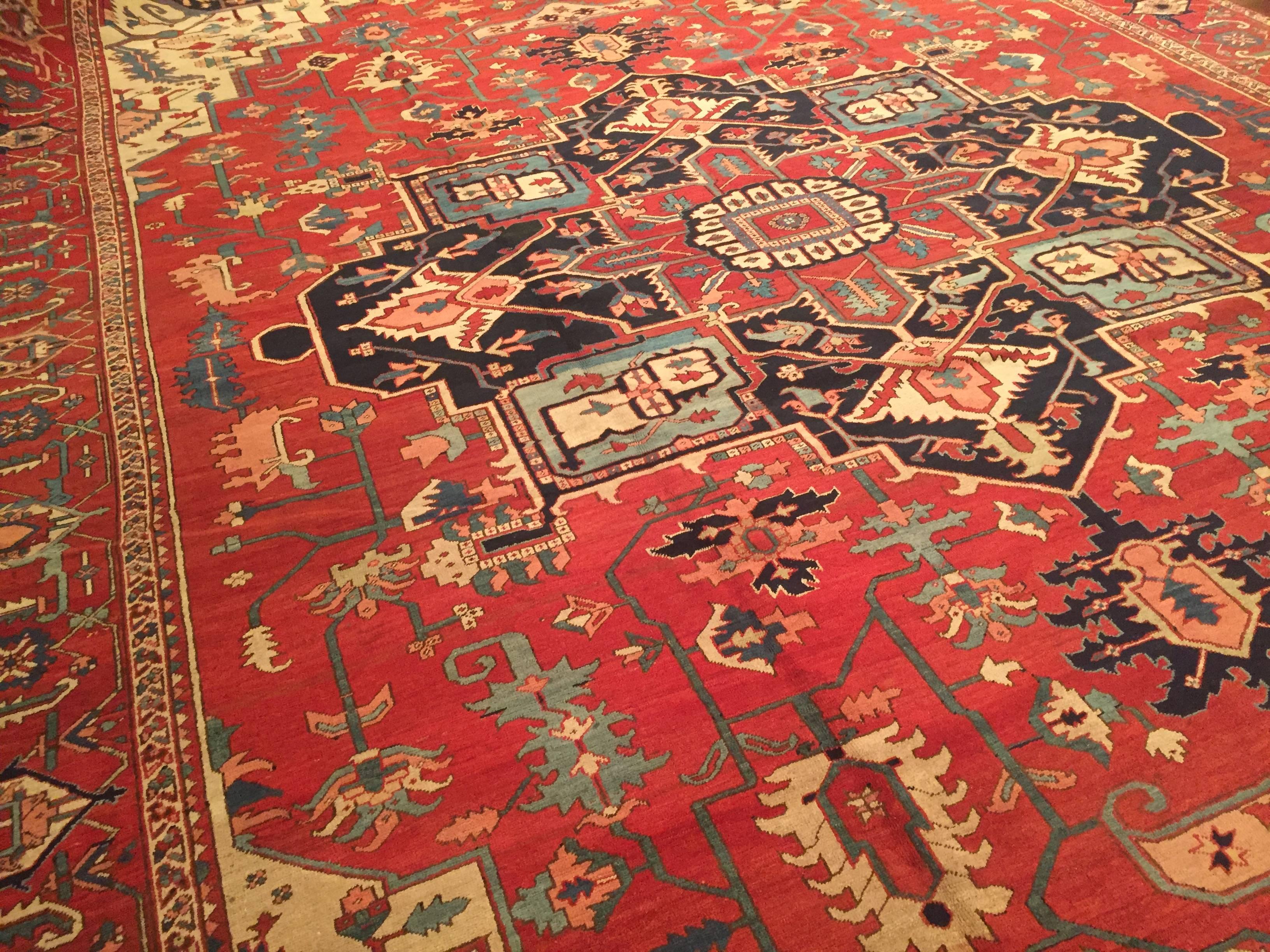 Hand-Knotted Late 19th Century Antique Persian Serapi Rug For Sale