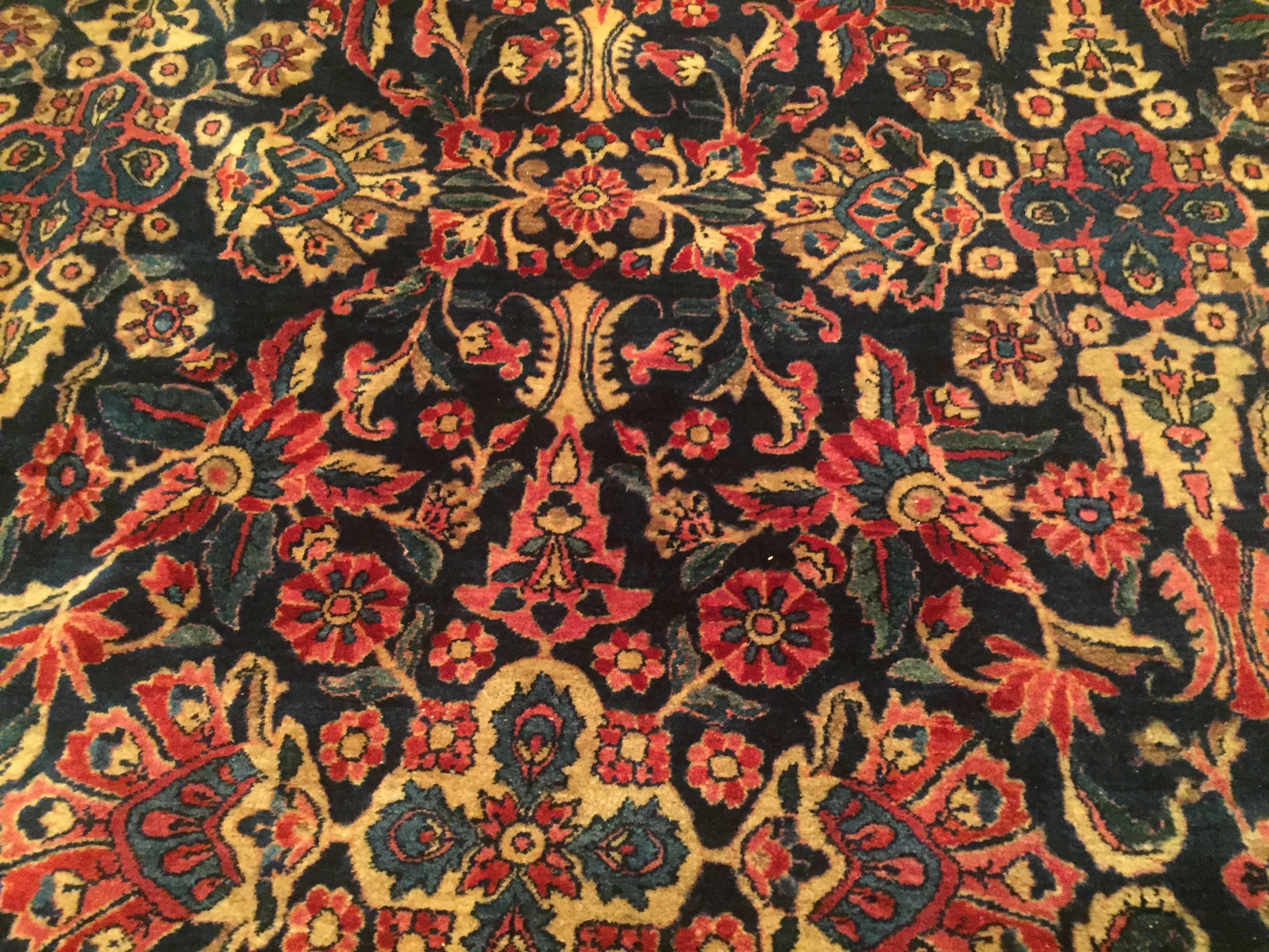 Wool Early 20th Century Antique Persian Sarouk Rug For Sale