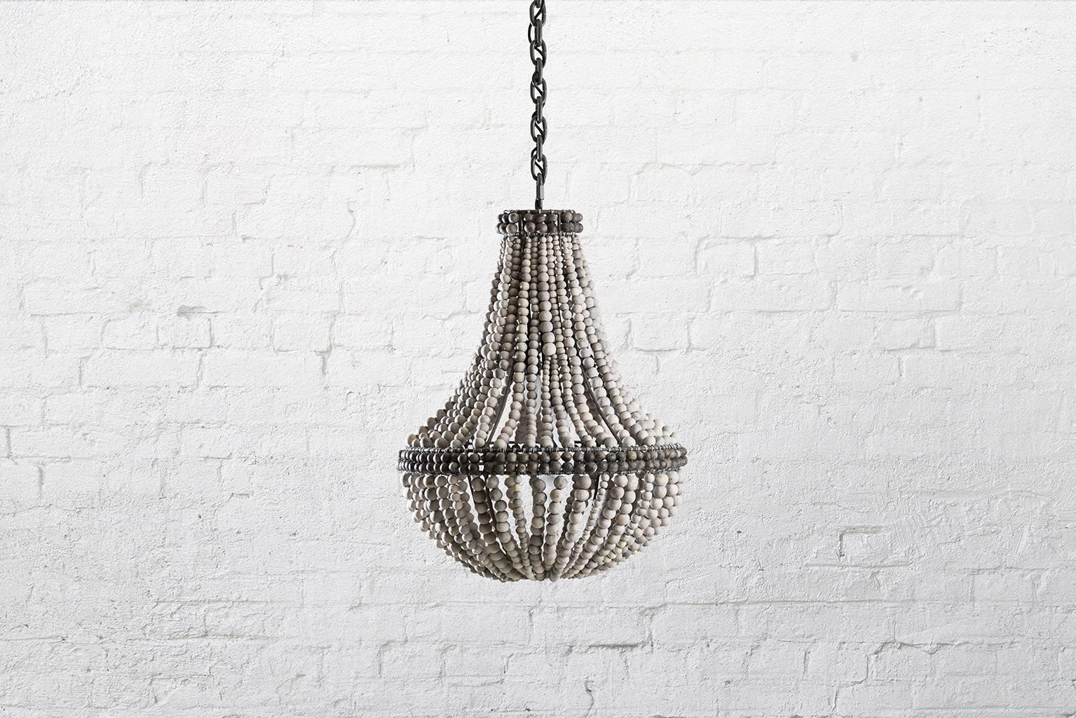 Con perline Klaylife Sash, lampadario/luce con perline in argilla grigia fatto a mano, 21° secolo in vendita