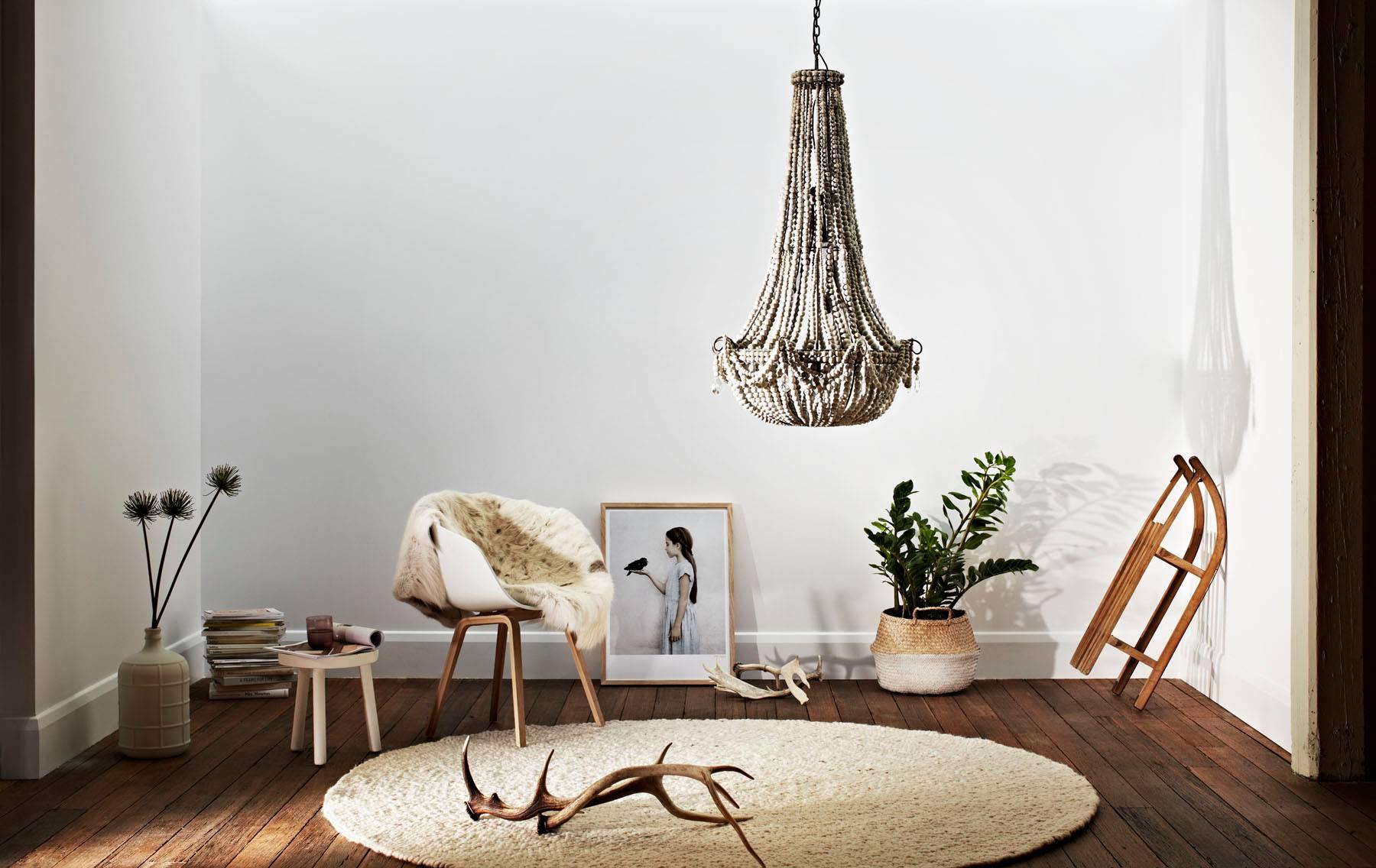 Long, lean and ever so lovely.

The elongated klaylife clay beaded chandelier is especially designed for tall, double volume spaces. Whether you have high ceilings or a large void like a stairwell that needs a statement pendant, this design mixes