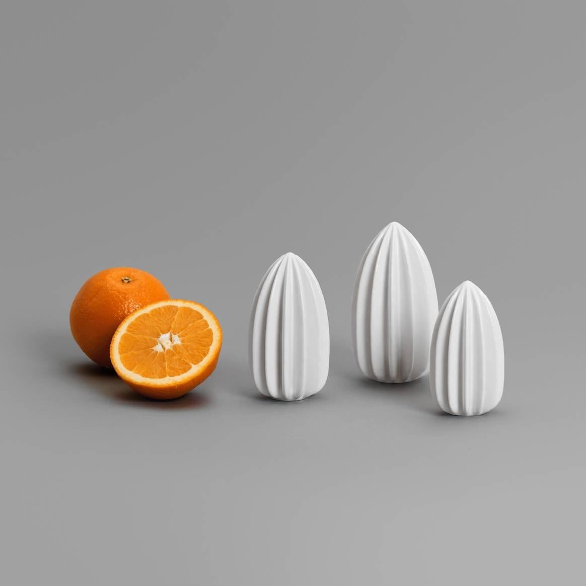 Modern EE Juicer Set in Contemporary 3D Printed Gloss White Porcelain For Sale