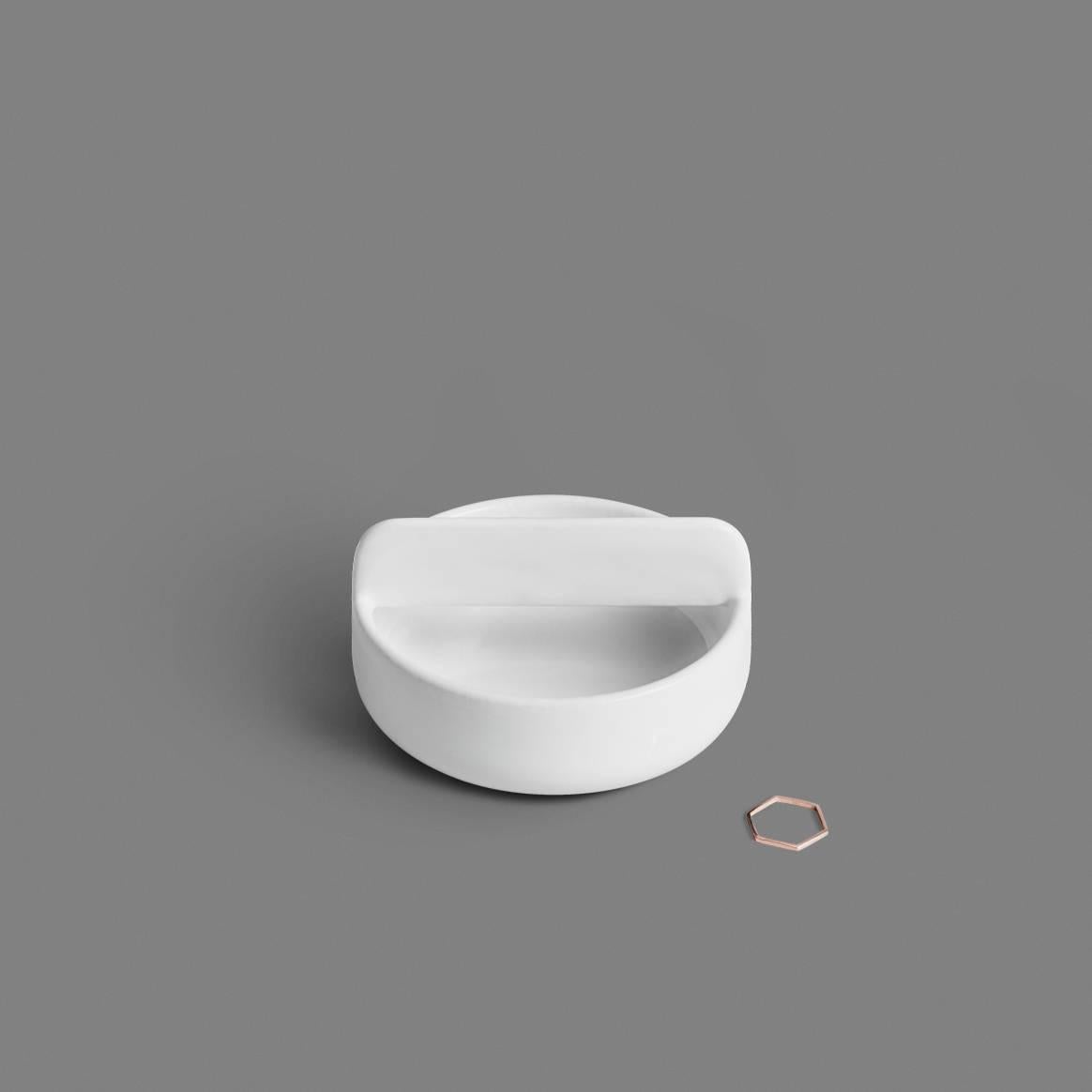 Trestle Bowl / Vessel Set in Contemporary 3D Printed Gloss White Porcelain In Excellent Condition For Sale In New York, NY
