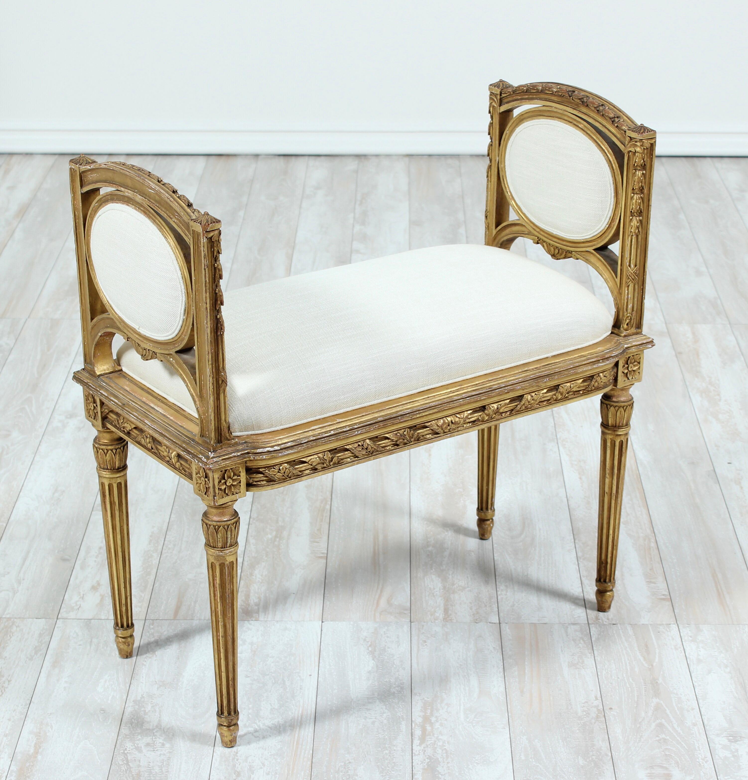 French 1920s Louis XVI Giltwood Bench In Good Condition In Los Angeles, CA