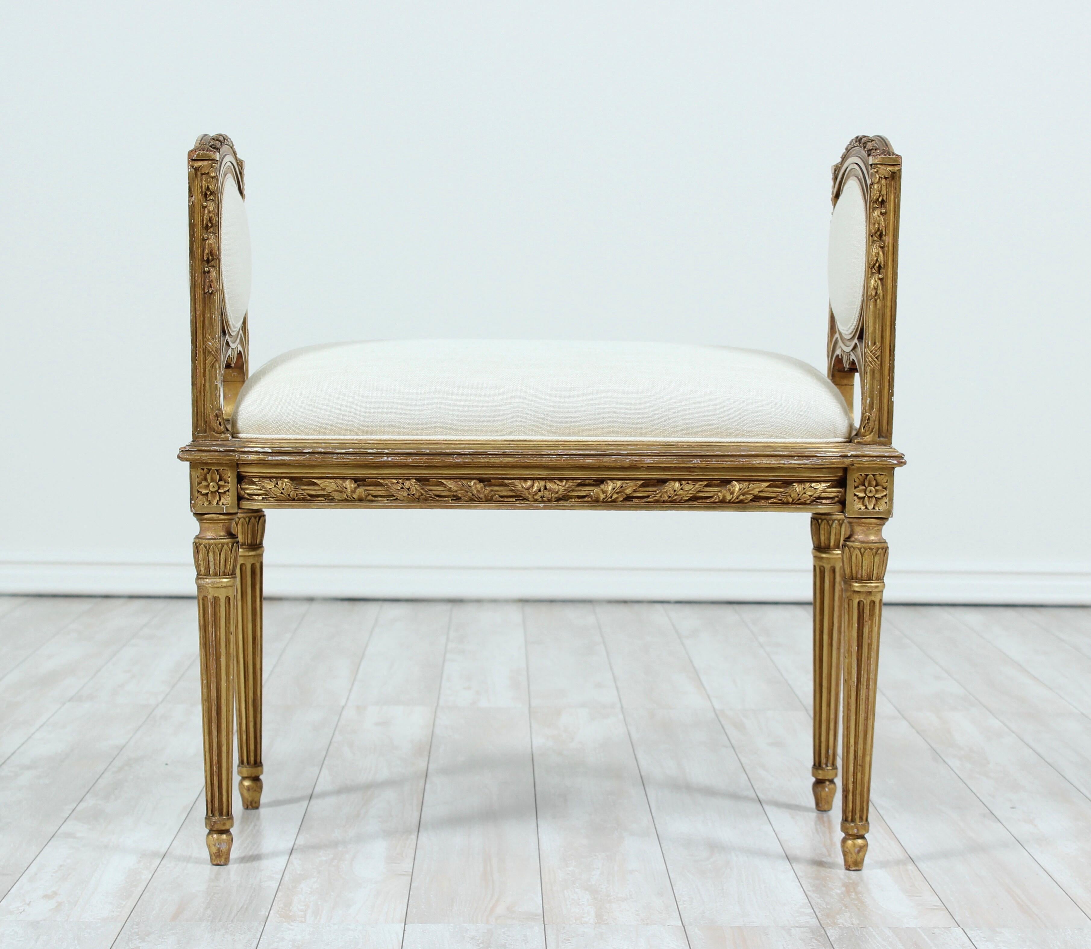 Early 20th Century French 1920s Louis XVI Giltwood Bench
