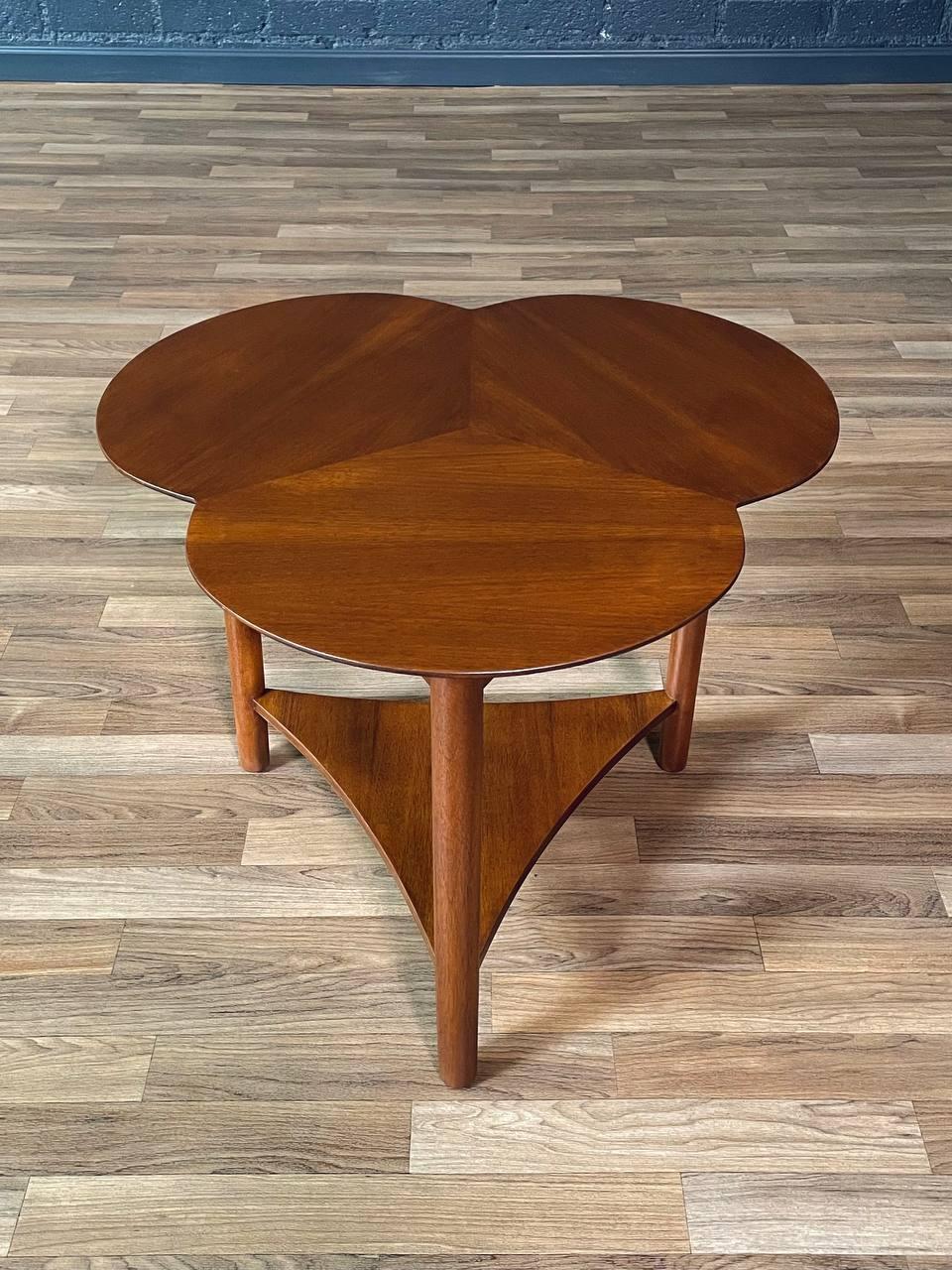 Condition: Expertly Refinished

With over 15 years of experience, our workshop has followed a careful process of restoration, showcasing our passion and creativity for vintage designs that can seamlessly be incorporated with many interior decors.