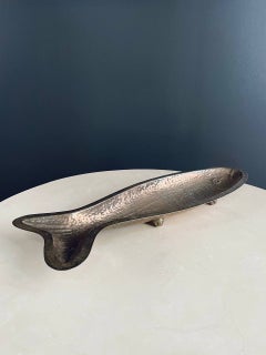 Assiette de service en argent martelé à la main, moderne du milieu du siècle dernier, de Marilena Mariotto